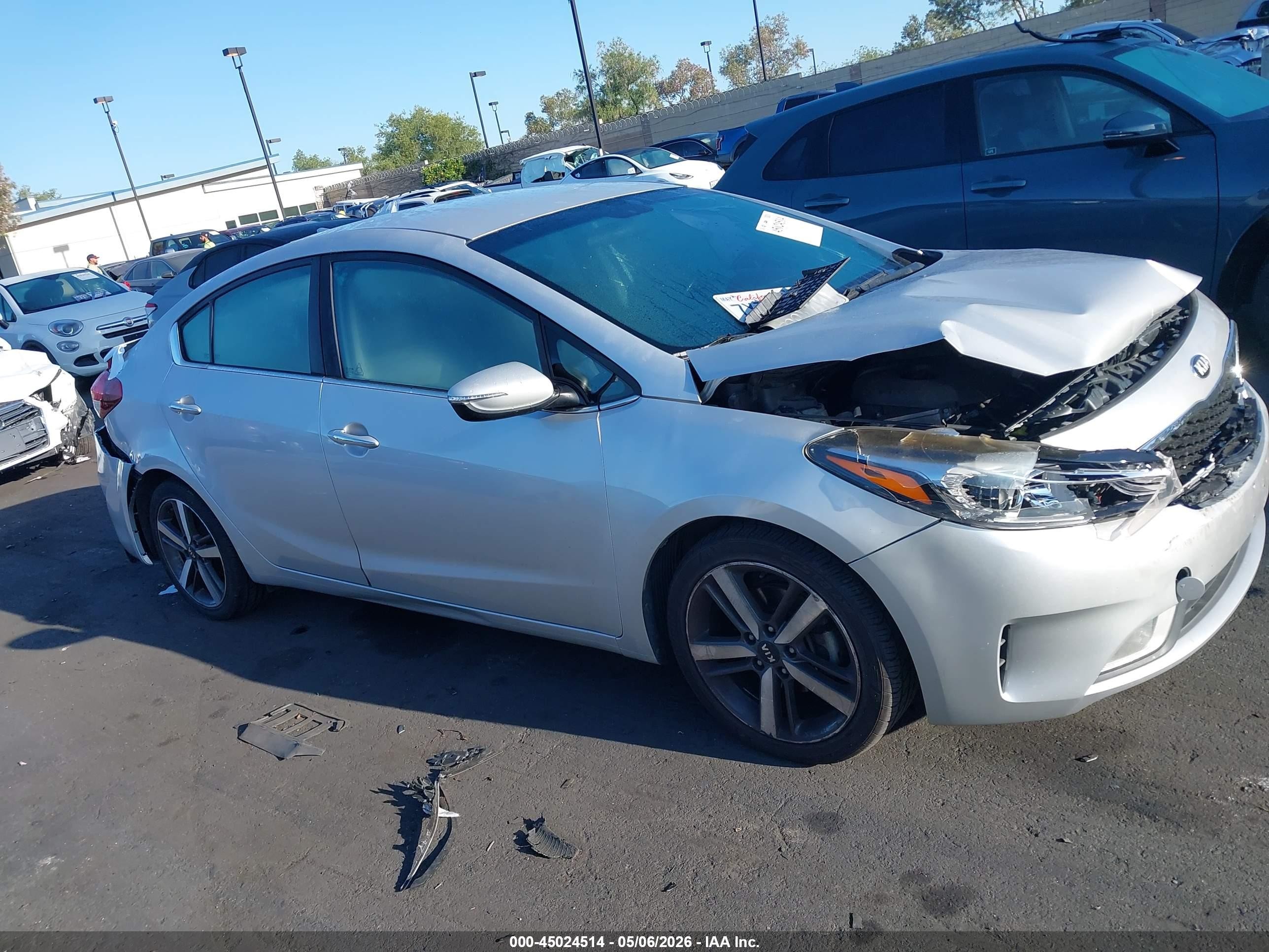 2017 Kia Forte Ex Silver vin: 3KPFL4A89HE050685