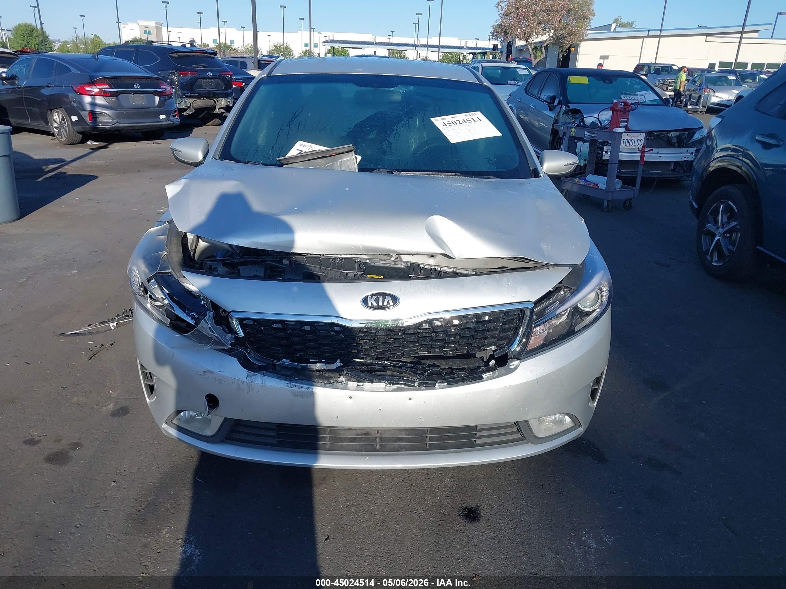 2017 Kia Forte Ex Silver vin: 3KPFL4A89HE050685