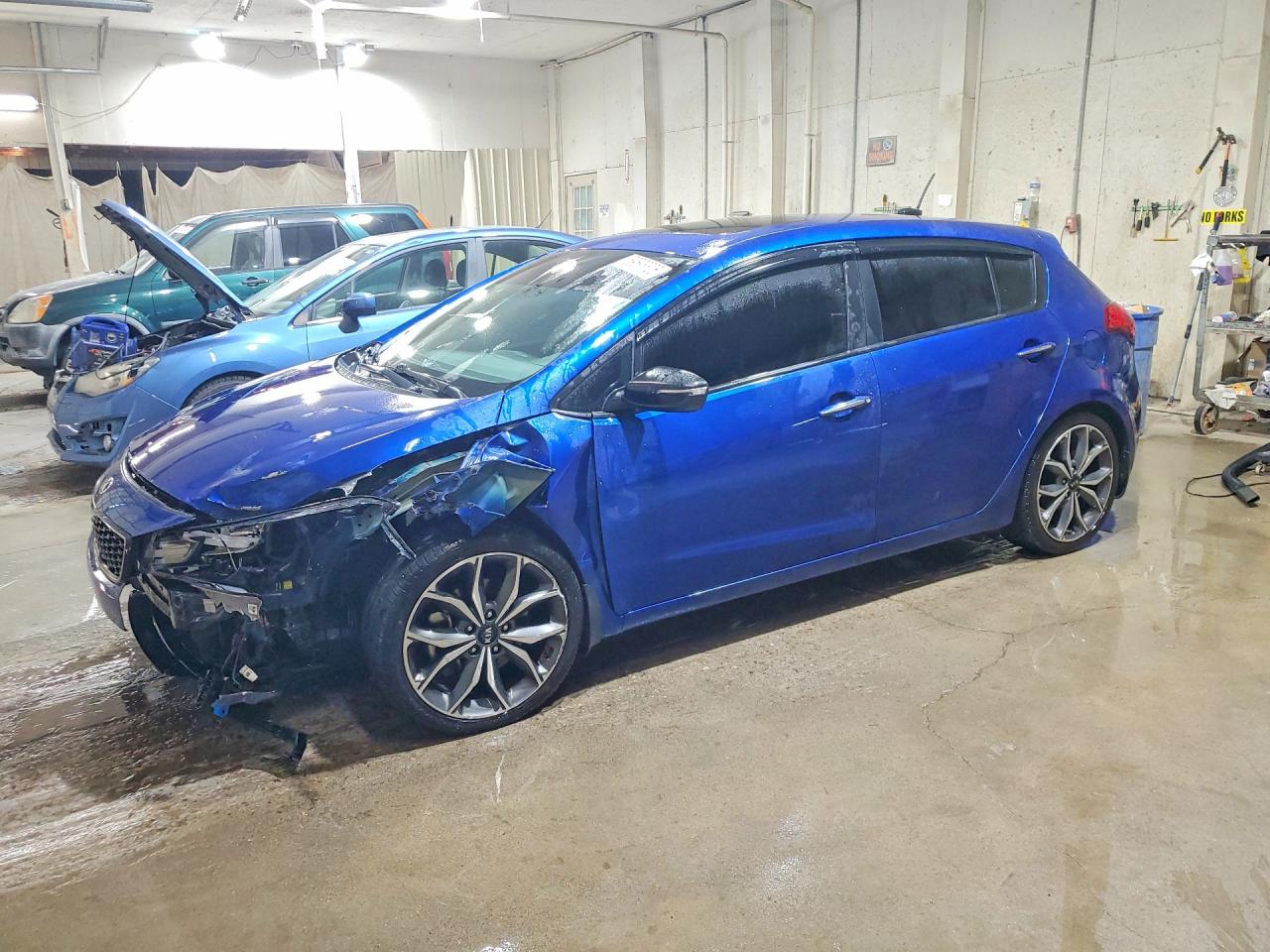 2017 Kia Forte5 Sx Blue vin: 3KPFN5A39HE127043