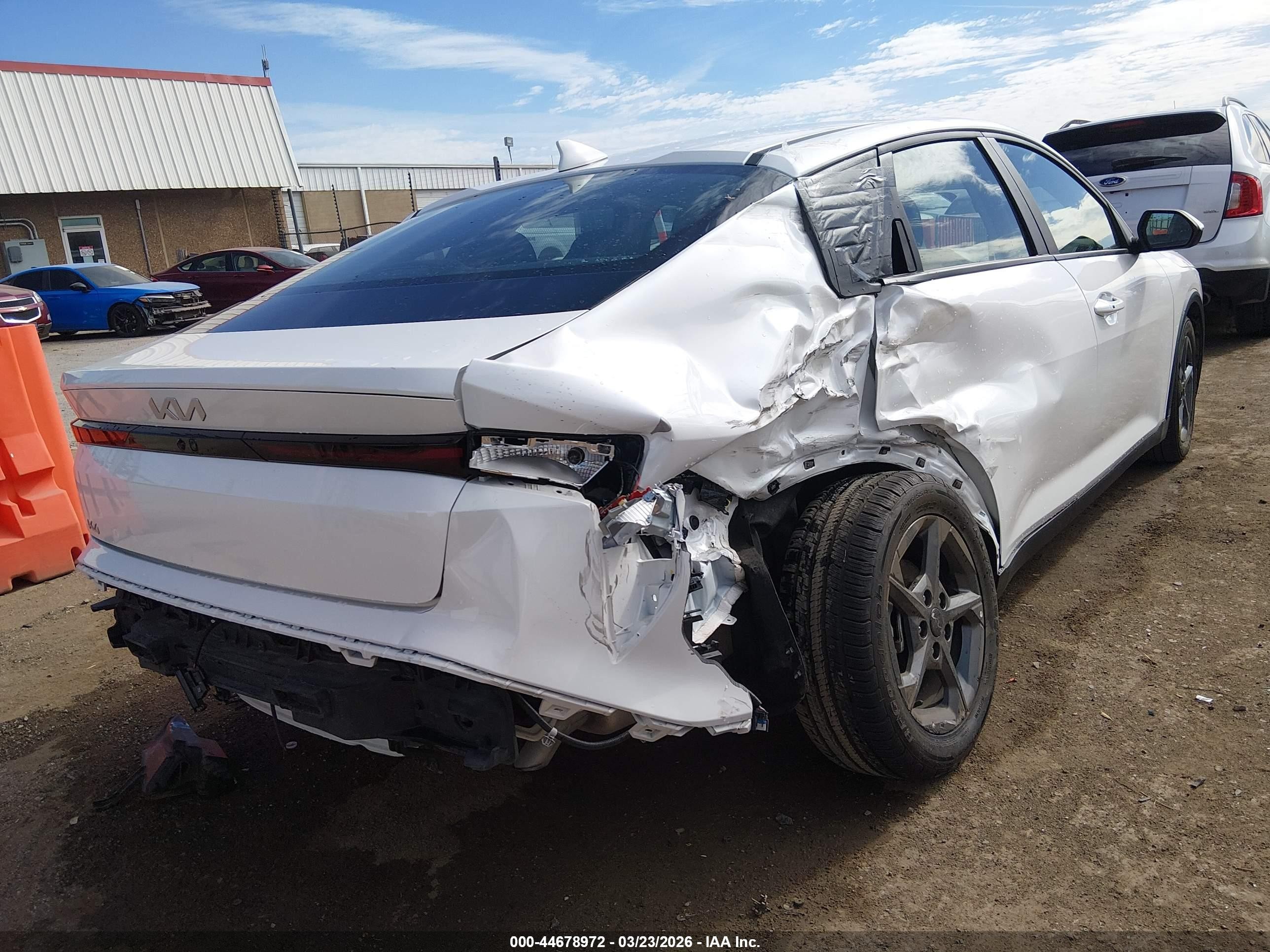 2025 Kia K4 Lxs White vin: 3KPFT4DE0SE007250