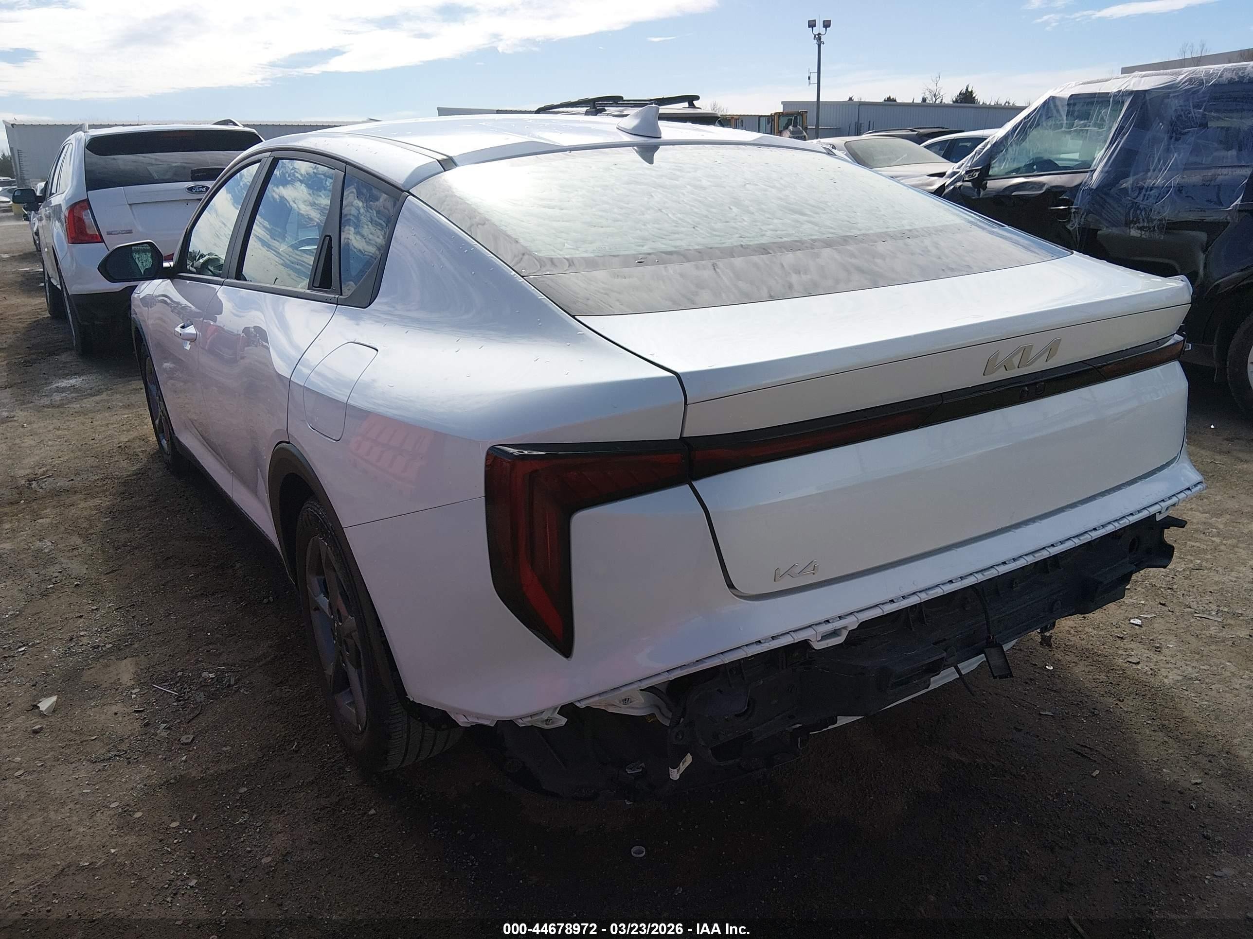 2025 Kia K4 Lxs White vin: 3KPFT4DE0SE007250