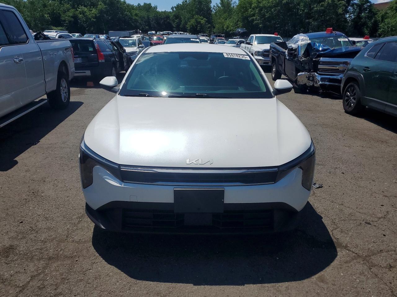 2025 Kia K4 Lxs White vin: 3KPFT4DE0SE014750