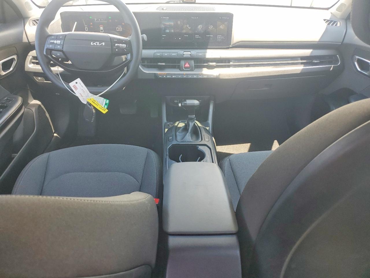 2025 Kia K4 Lxs White vin: 3KPFT4DE0SE014750