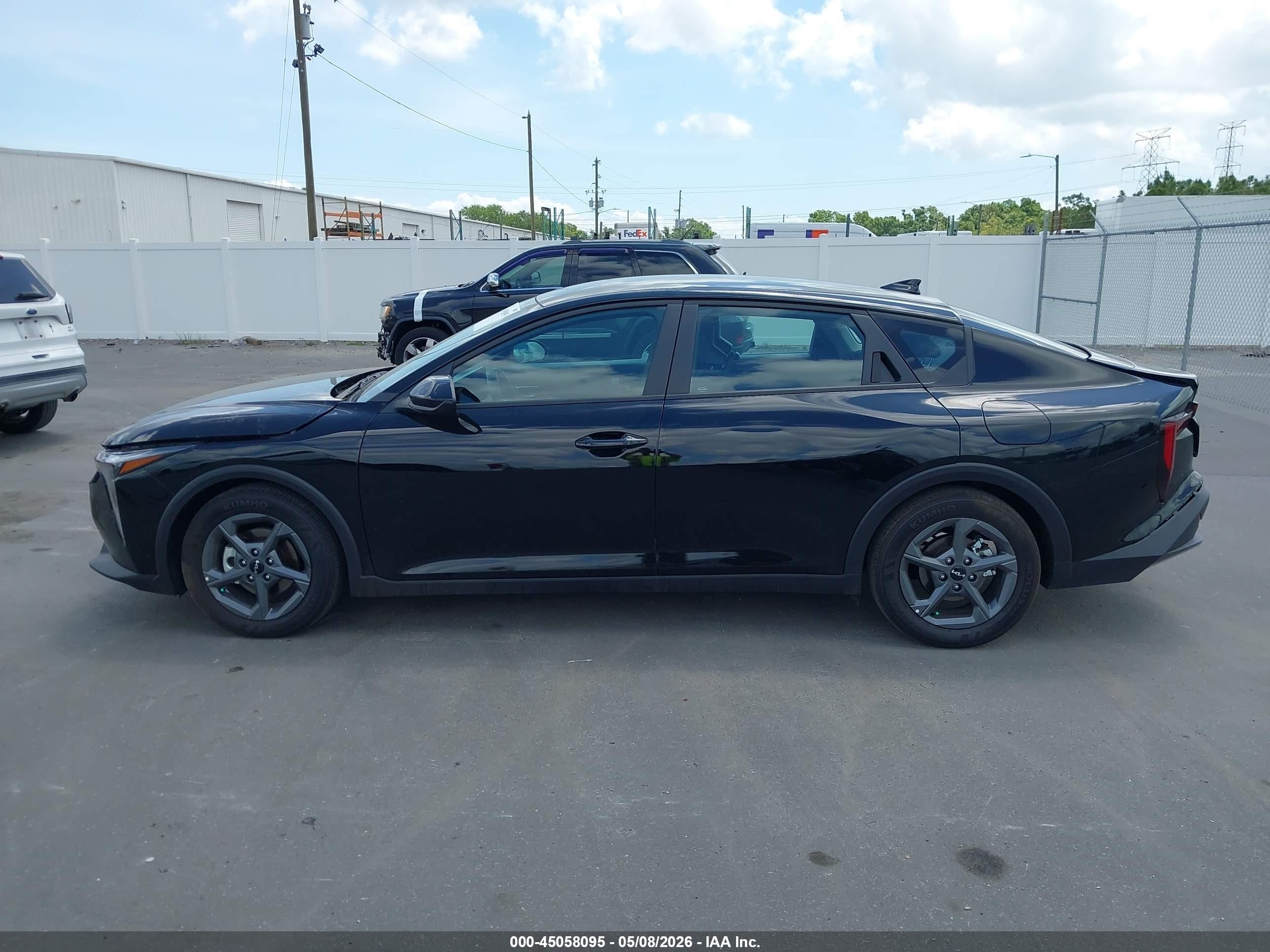 2025 Kia K4 Lxs Black vin: 3KPFT4DE1SE187239