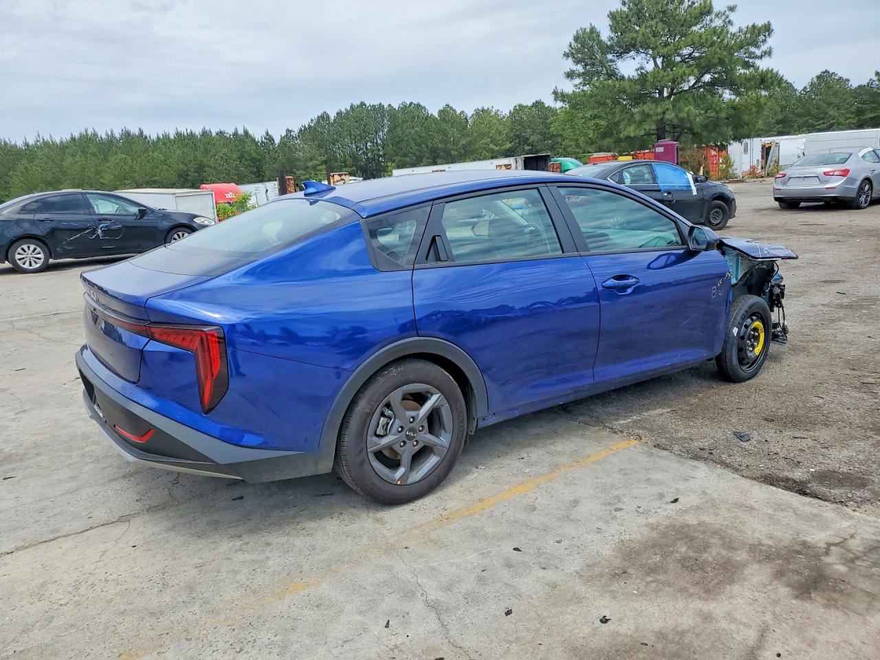 2025 Kia K4 Lxs Blue vin: 3KPFT4DE1SE245446