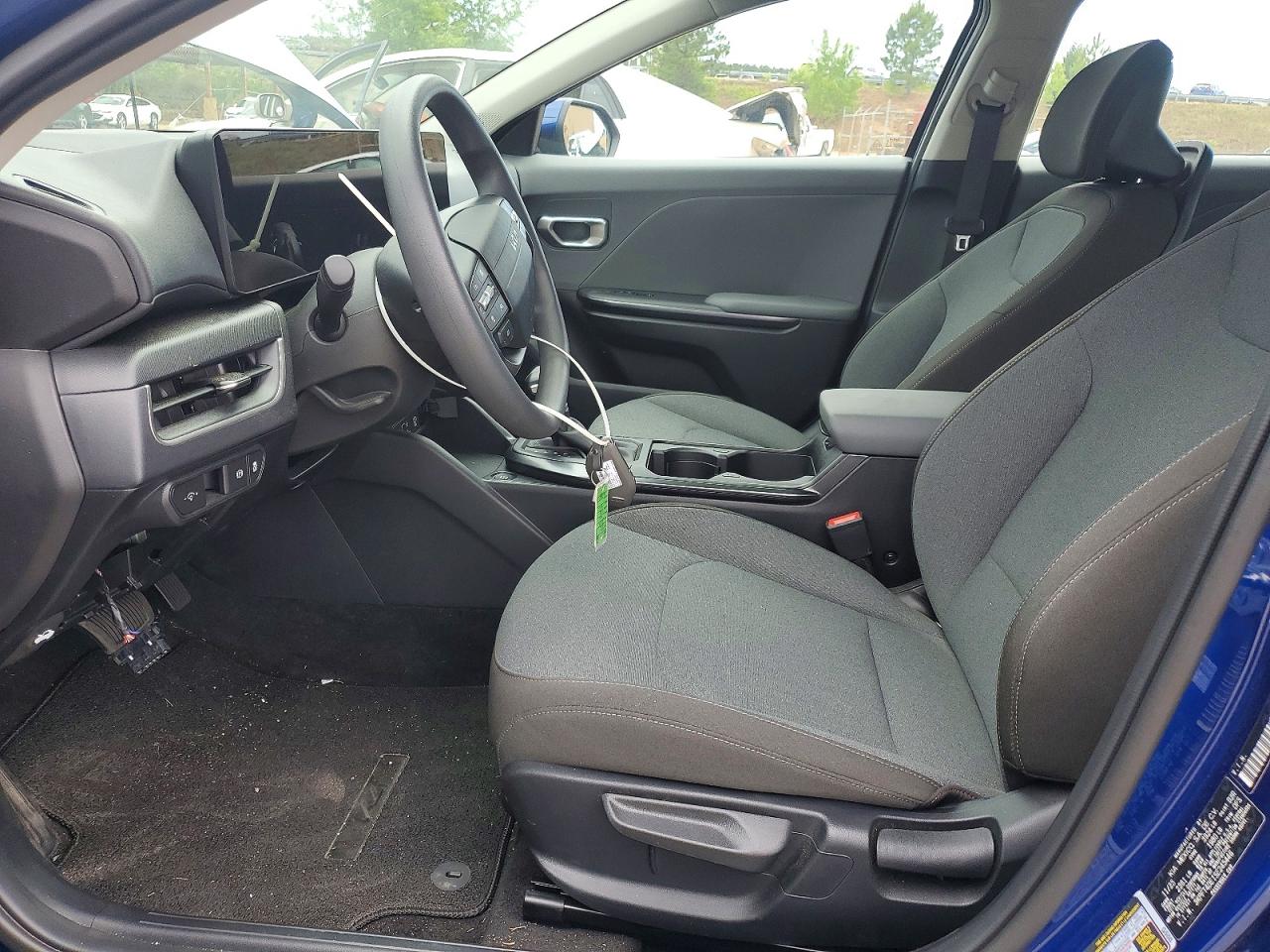2025 Kia K4 Lxs Blue vin: 3KPFT4DE1SE245446