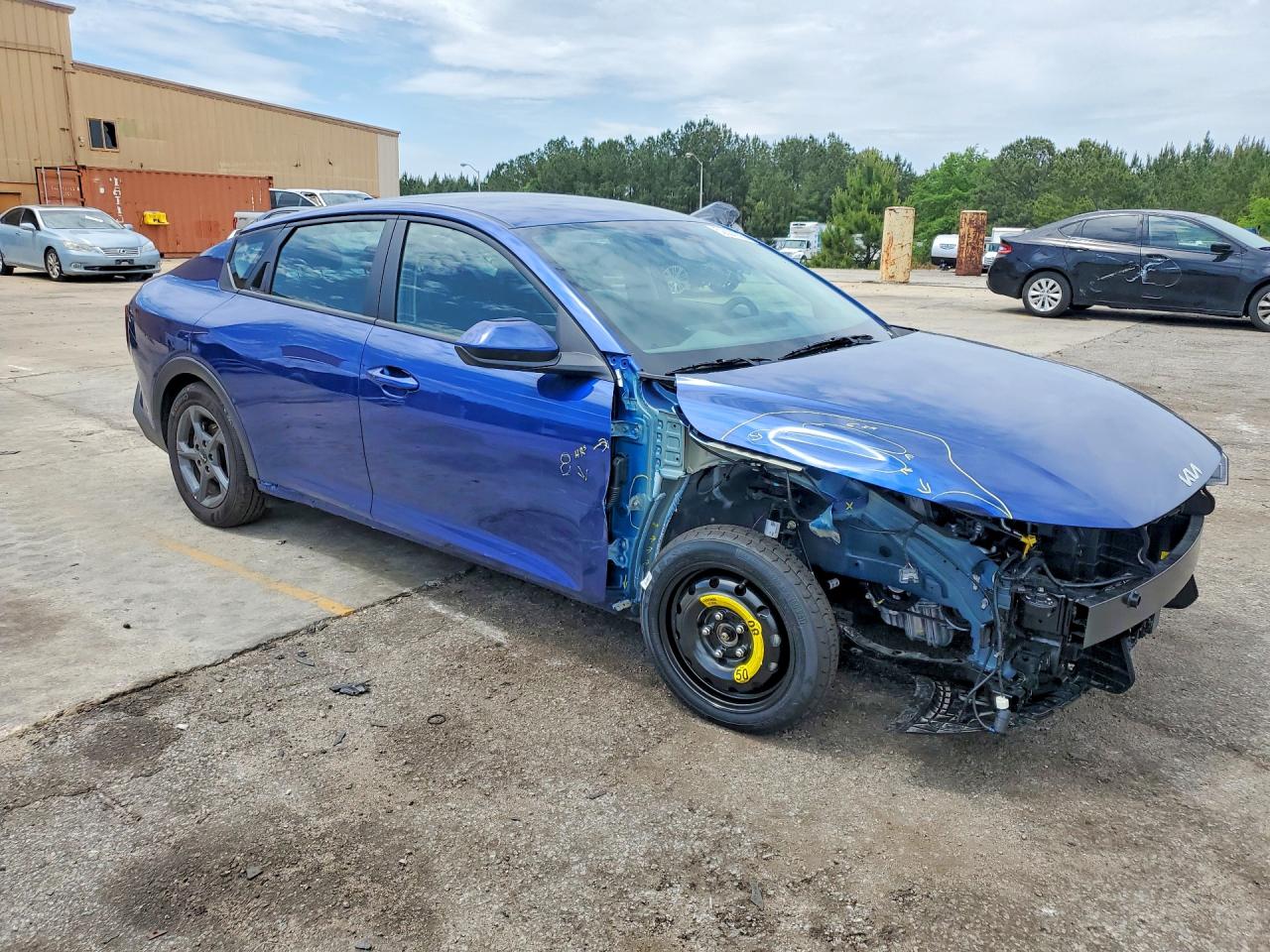 2025 Kia K4 Lxs Blue vin: 3KPFT4DE1SE245446