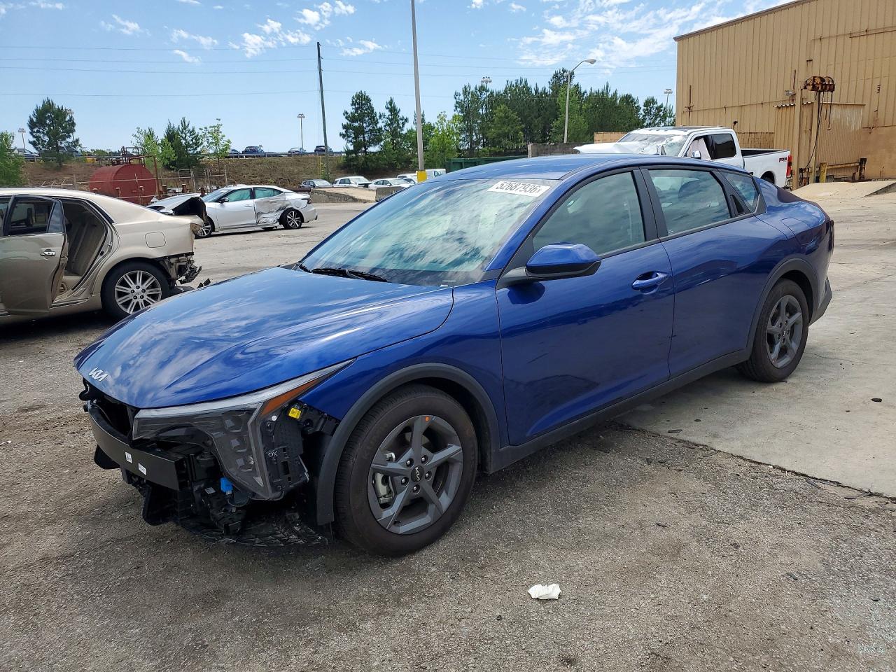 2025 Kia K4 Lxs Blue vin: 3KPFT4DE1SE245446