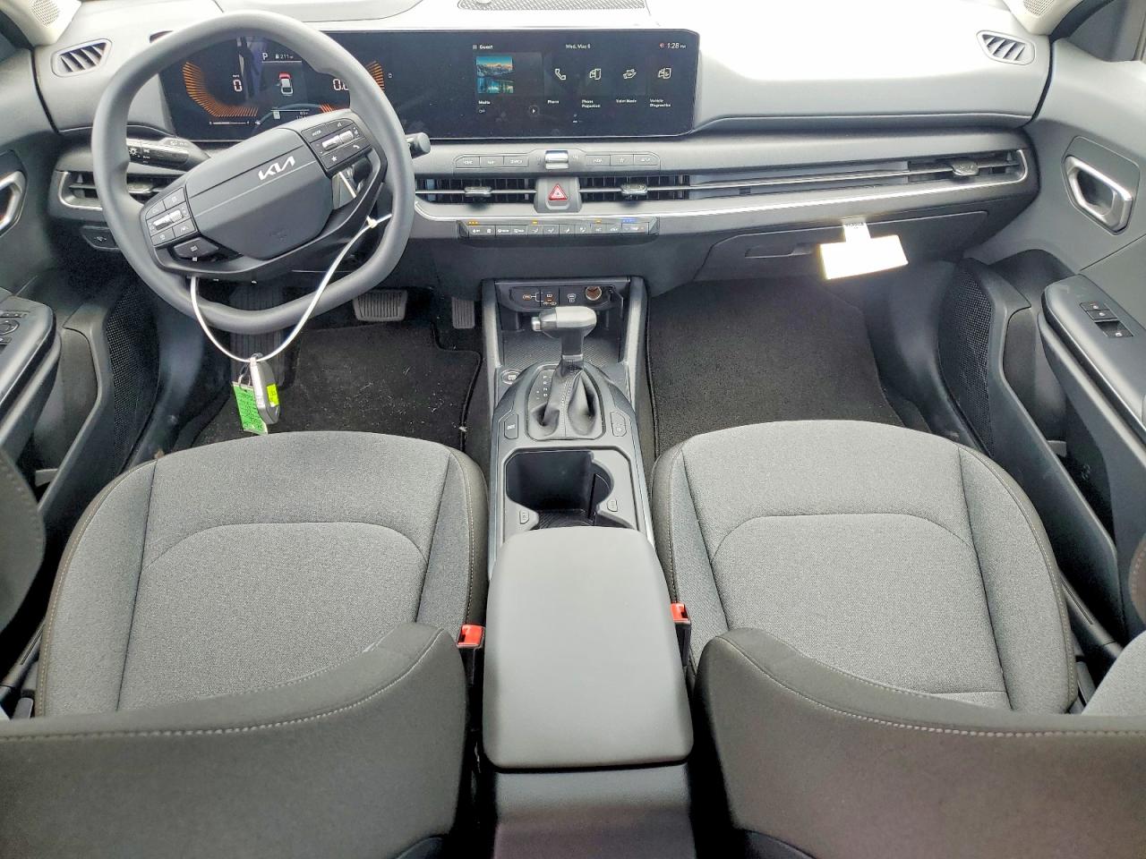2025 Kia K4 Lxs Blue vin: 3KPFT4DE1SE245446