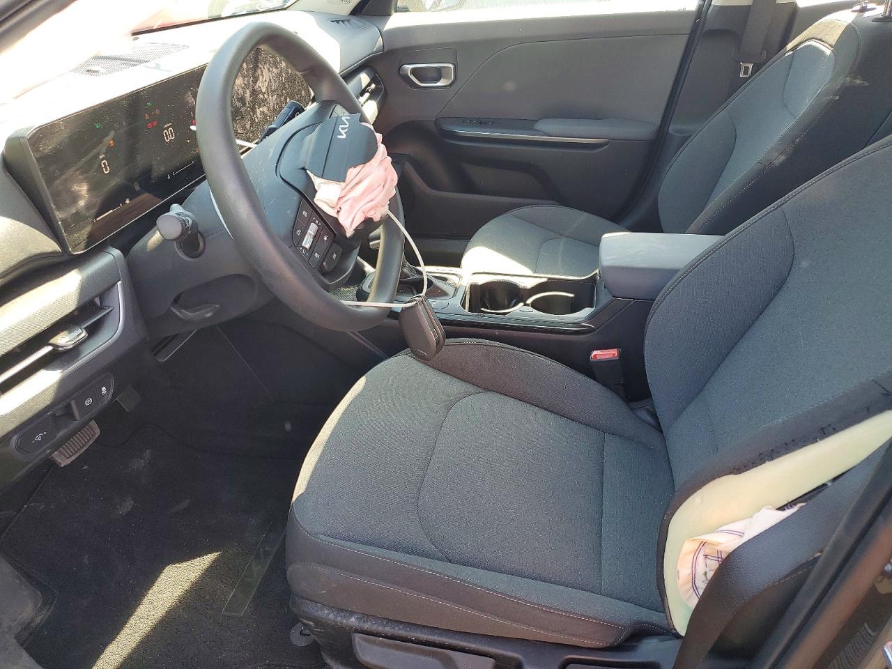 2026 Kia K4 Lxs Серый vin: 3KPFT4DE1TE299671