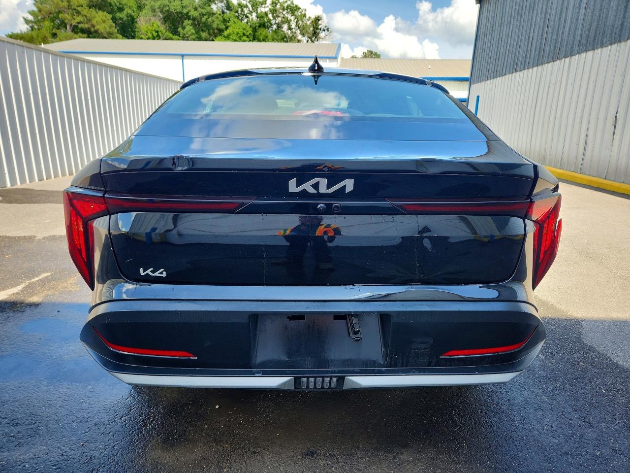 2025 Kia K4 Lxs Black vin: 3KPFT4DE2SE054425