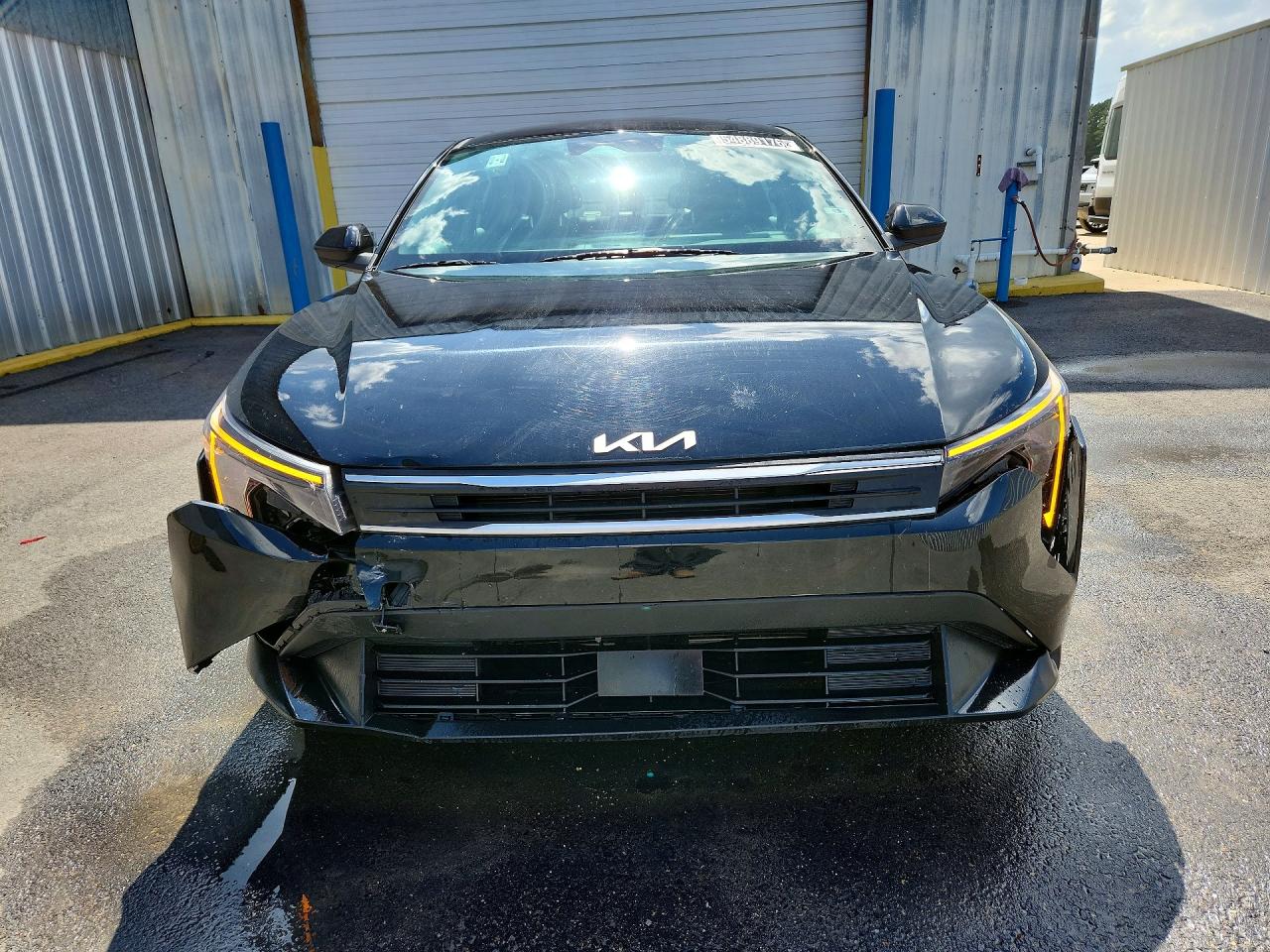 2025 Kia K4 Lxs Black vin: 3KPFT4DE2SE054425