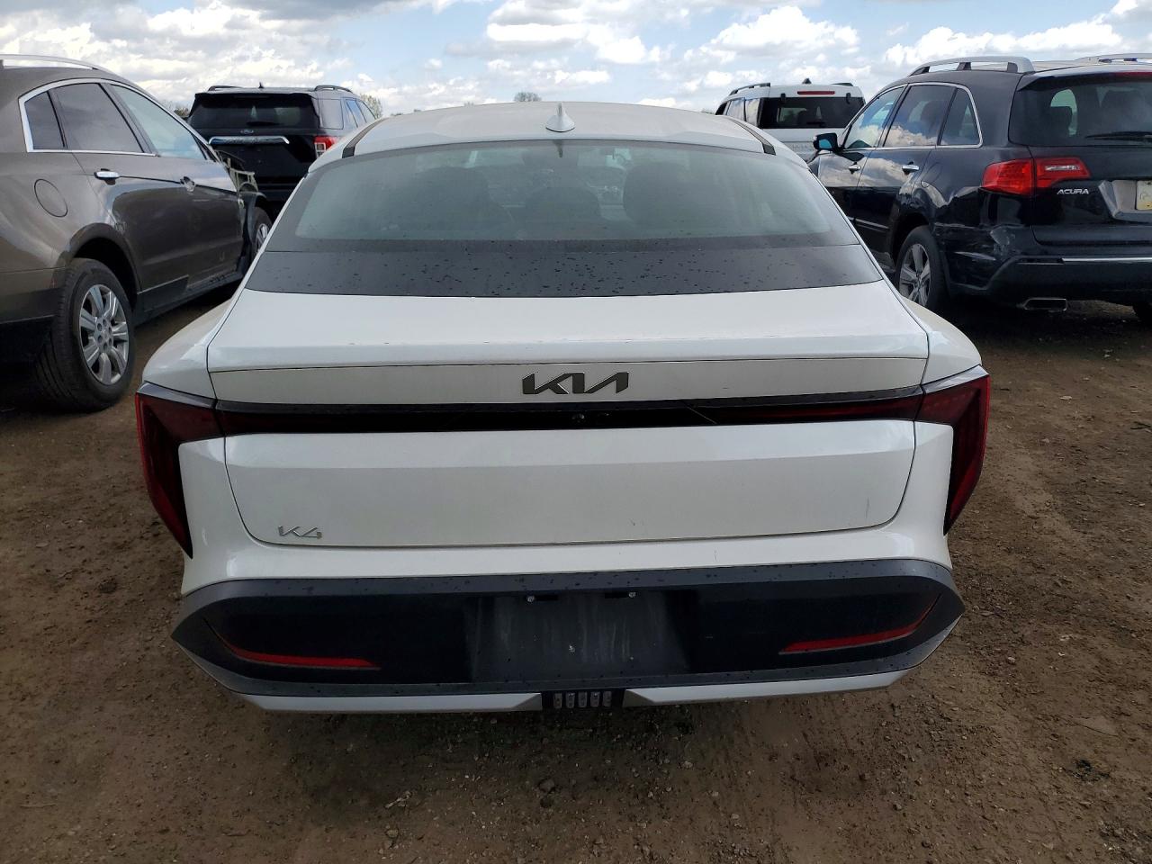 2025 Kia K4 Lxs White vin: 3KPFT4DE2SE085304
