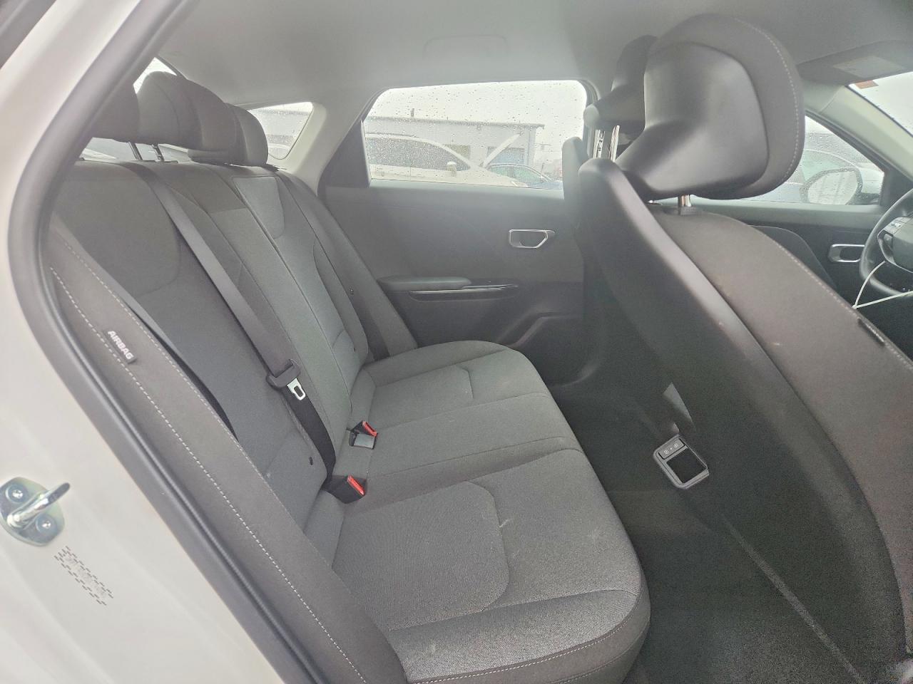 2025 Kia K4 Lxs White vin: 3KPFT4DE2SE194040
