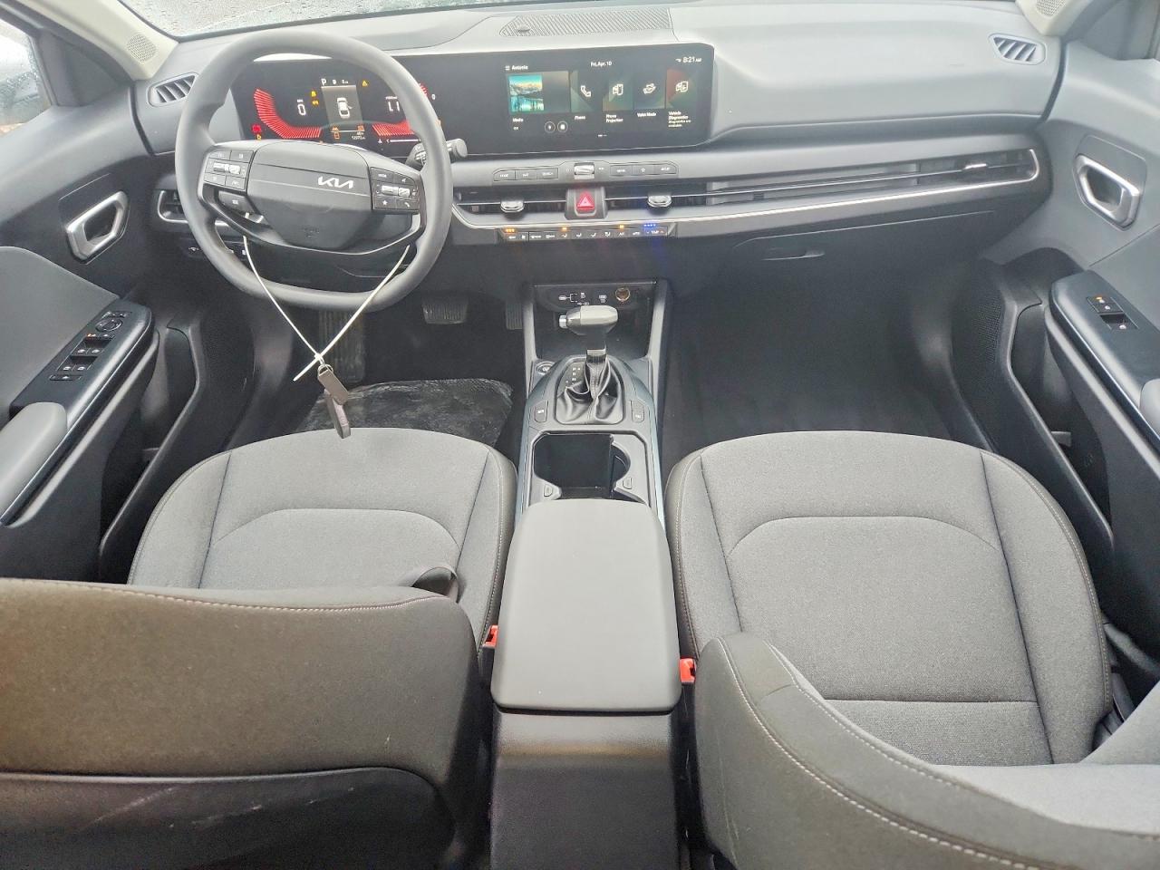 2025 Kia K4 Lxs White vin: 3KPFT4DE2SE194040