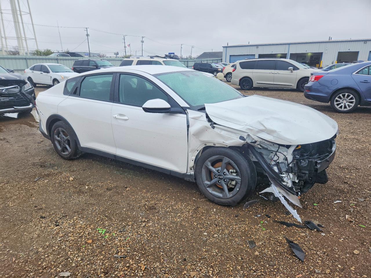 2025 Kia K4 Lxs White vin: 3KPFT4DE2SE194040