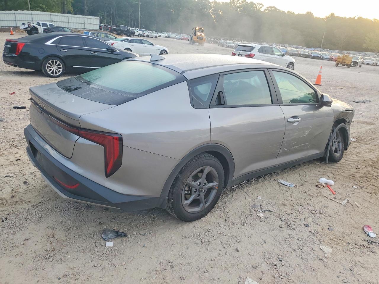 2025 Kia K4 Lxs Silver vin: 3KPFT4DE2SE202234