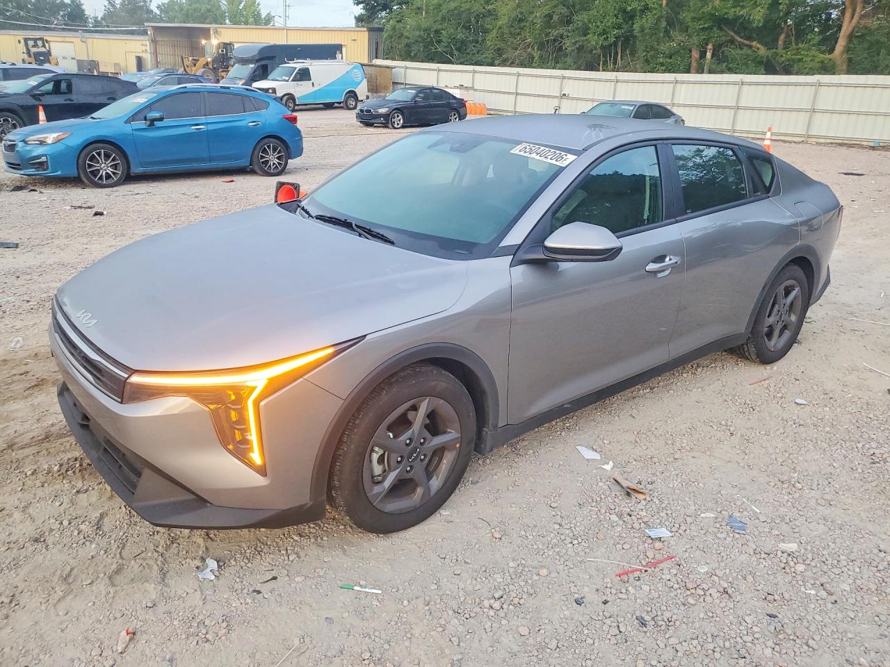 2025 Kia K4 Lxs Silver vin: 3KPFT4DE2SE202234