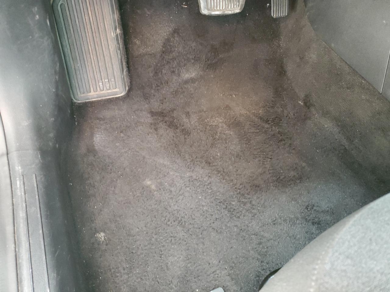2025 Kia K4 Lxs White vin: 3KPFT4DE3SE007162 Damage: Left Front Carpet, Stained, Permanent