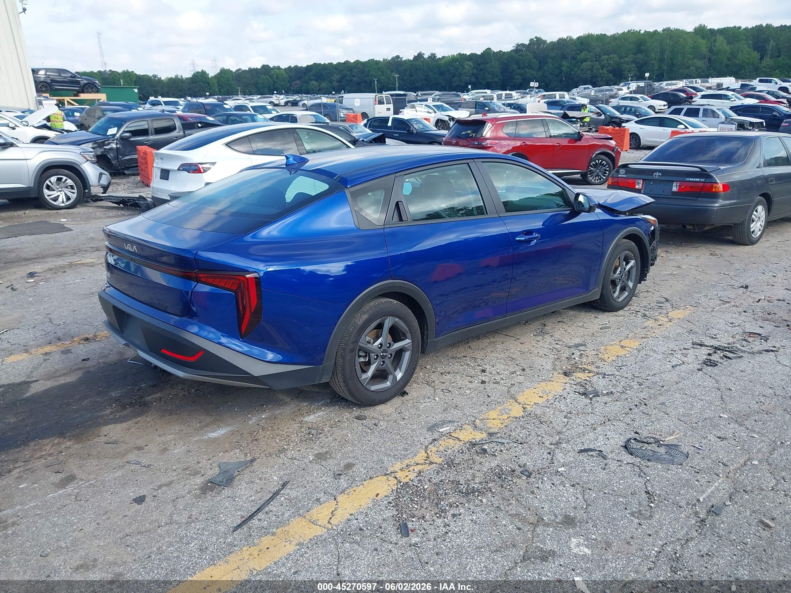 2025 Kia K4 Lxs Синий vin: 3KPFT4DE3SE176503