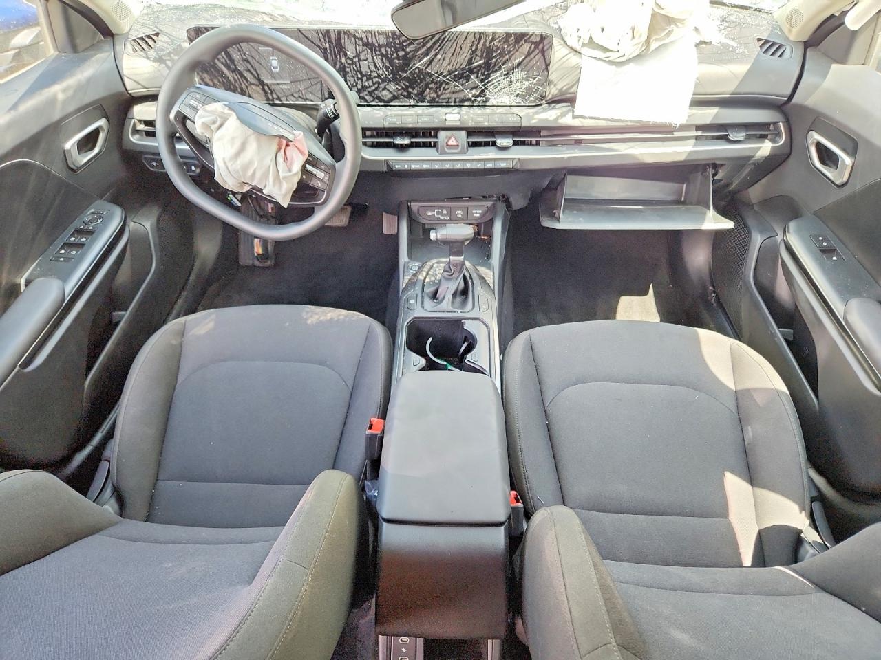 2026 Kia K4 Lxs Blue vin: 3KPFT4DE4TE257317