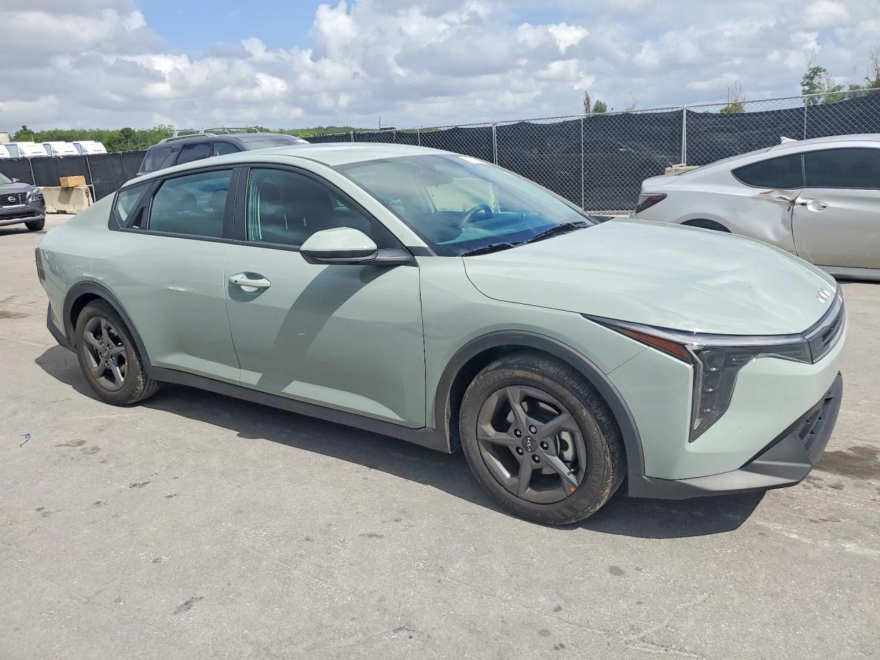 2026 Kia K4 Lxs Green vin: 3KPFT4DE4TE260444