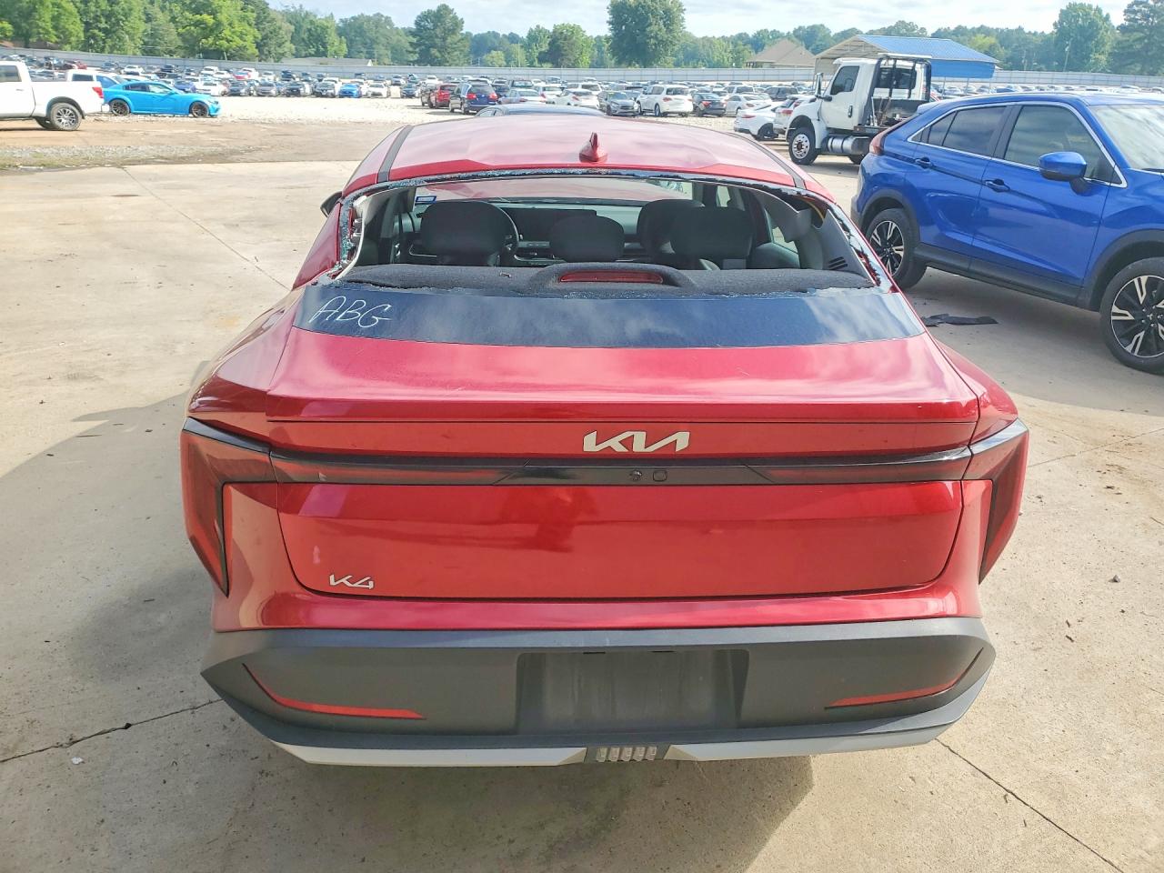 2025 Kia K4 Lxs Red vin: 3KPFT4DE5SE039983