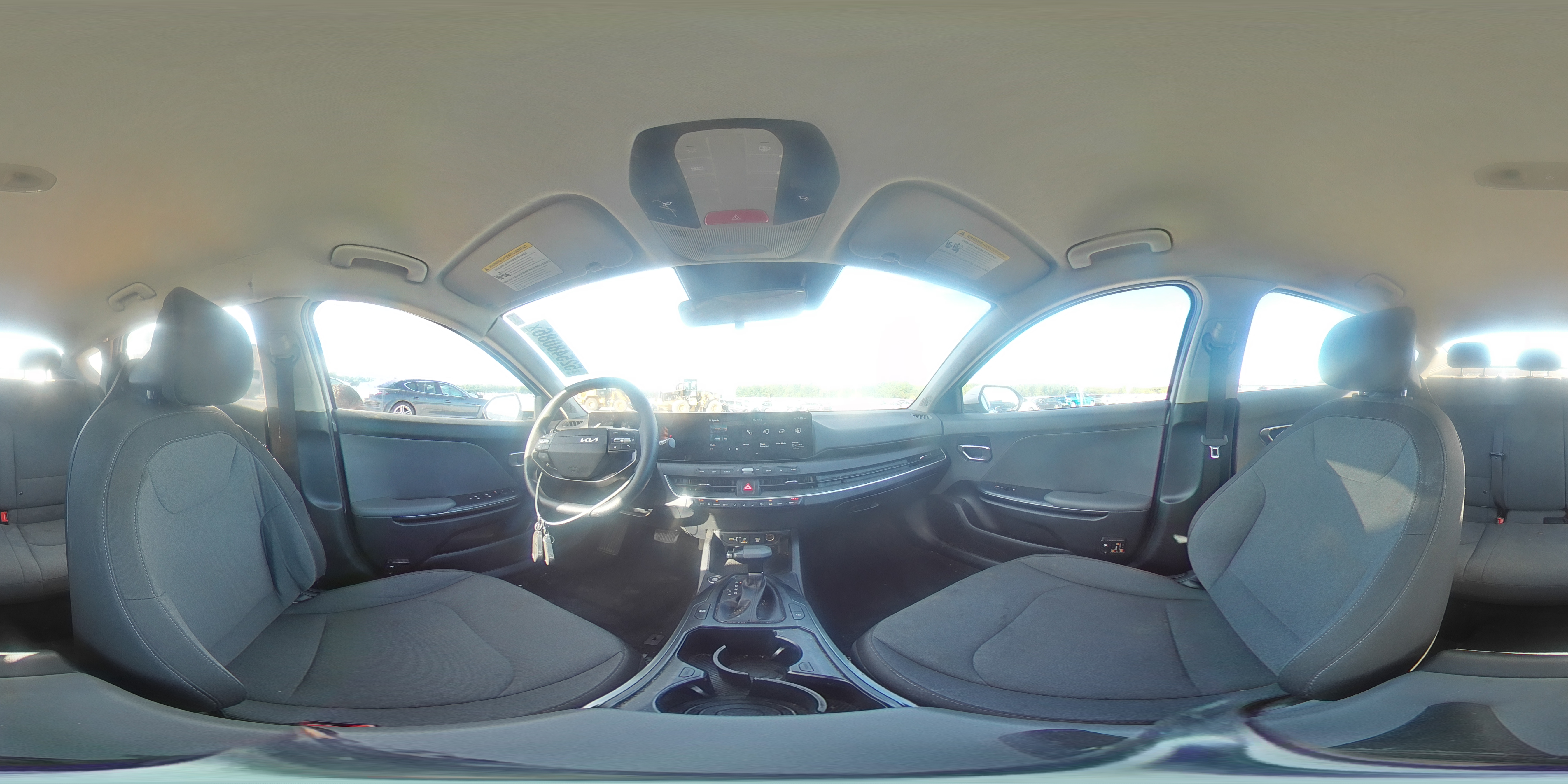 2025 Kia K4 Lxs White vin: 3KPFT4DE5SE155815