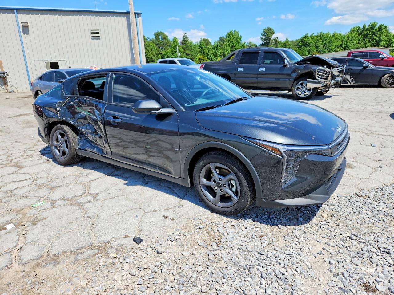 2026 Kia K4 Lxs Black vin: 3KPFT4DE5TE302894