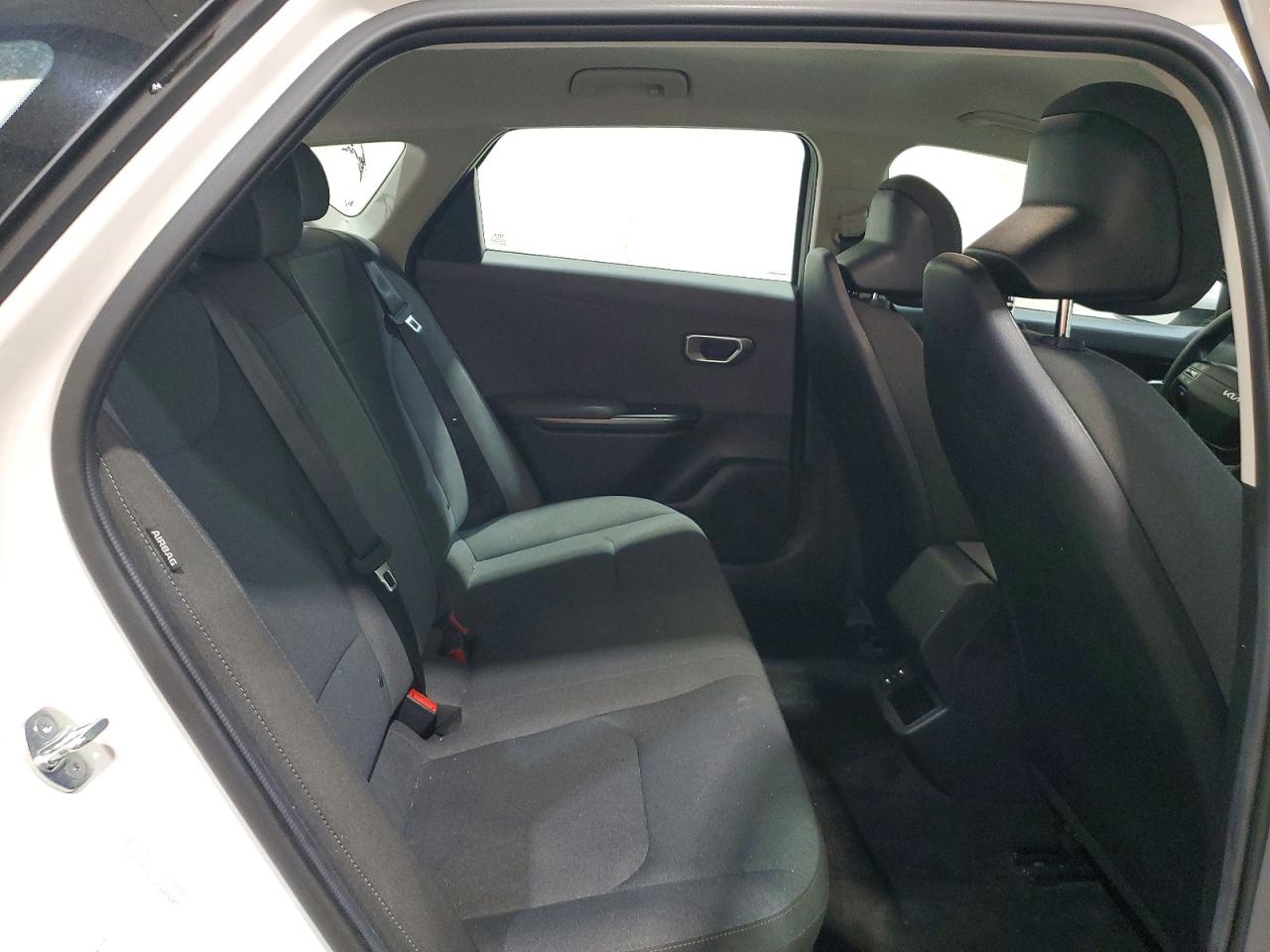 2025 Kia K4 Lxs White vin: 3KPFT4DE6SE078601