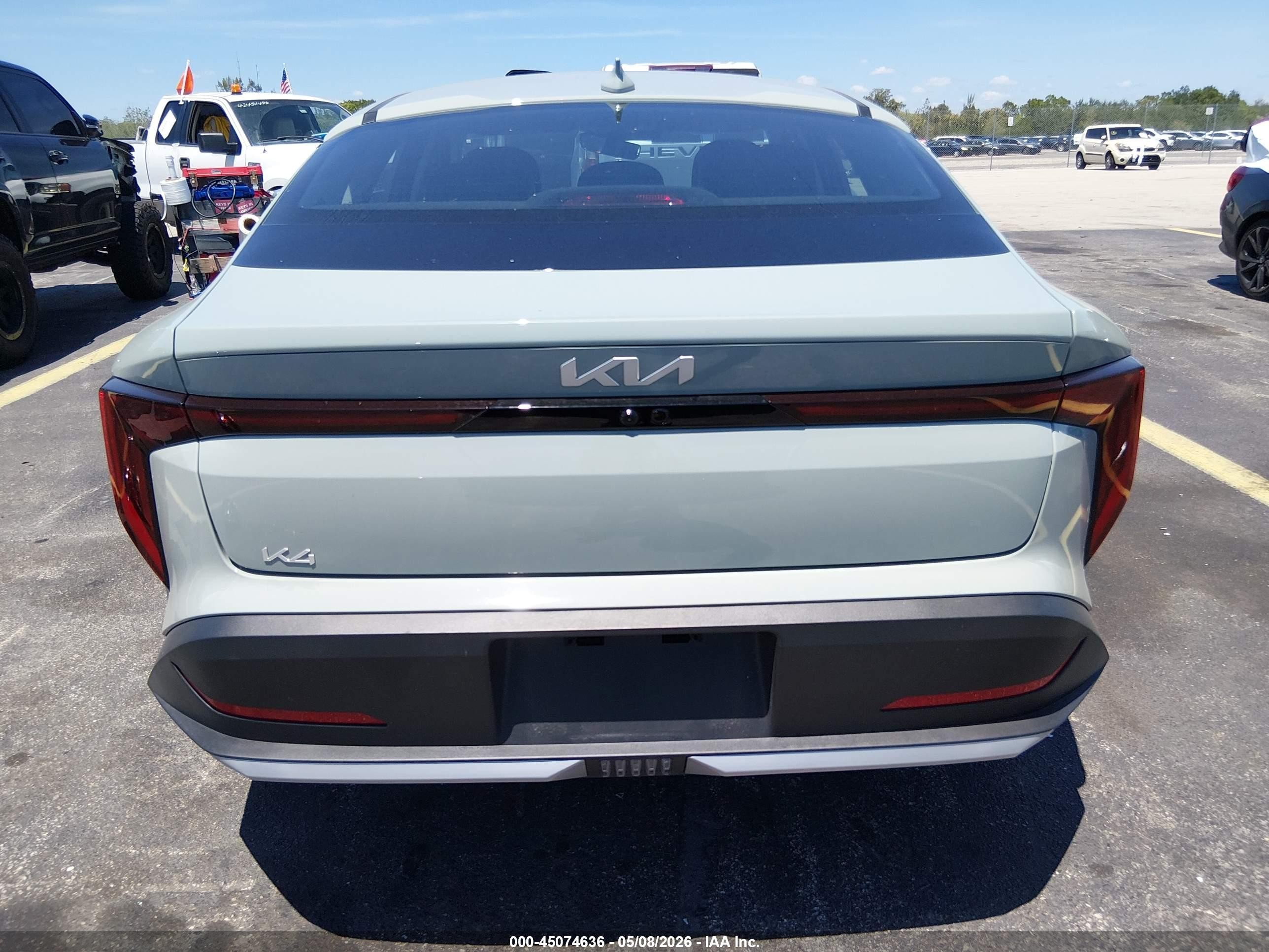 2026 Kia K4 Lxs Зеленый vin: 3KPFT4DE6TE274474