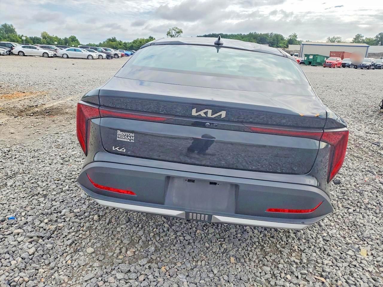 2025 Kia K4 Lxs Черный vin: 3KPFT4DE7SE059989