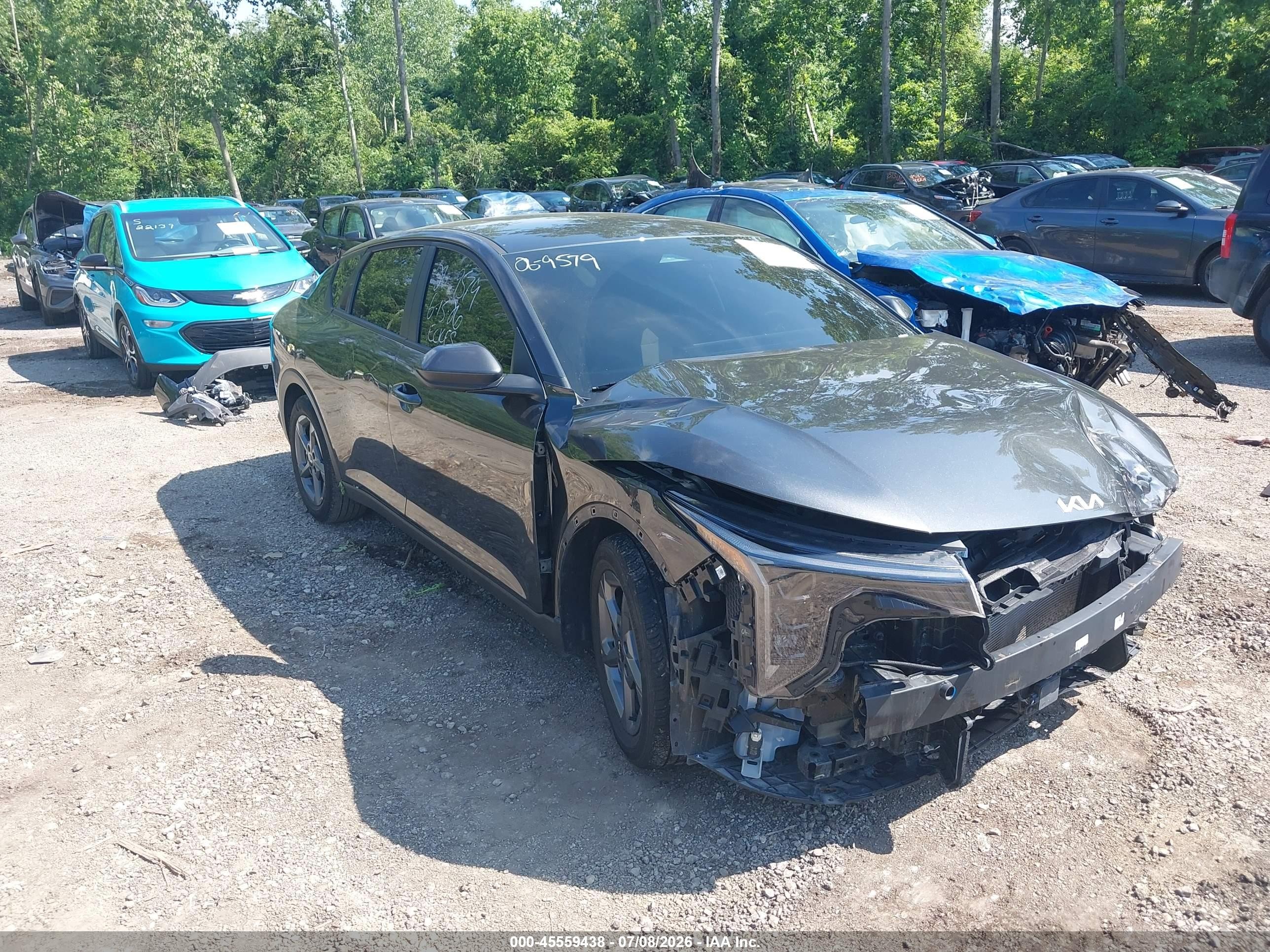 2025 Kia K4 Lxs Gray vin: 3KPFT4DE7SE164595