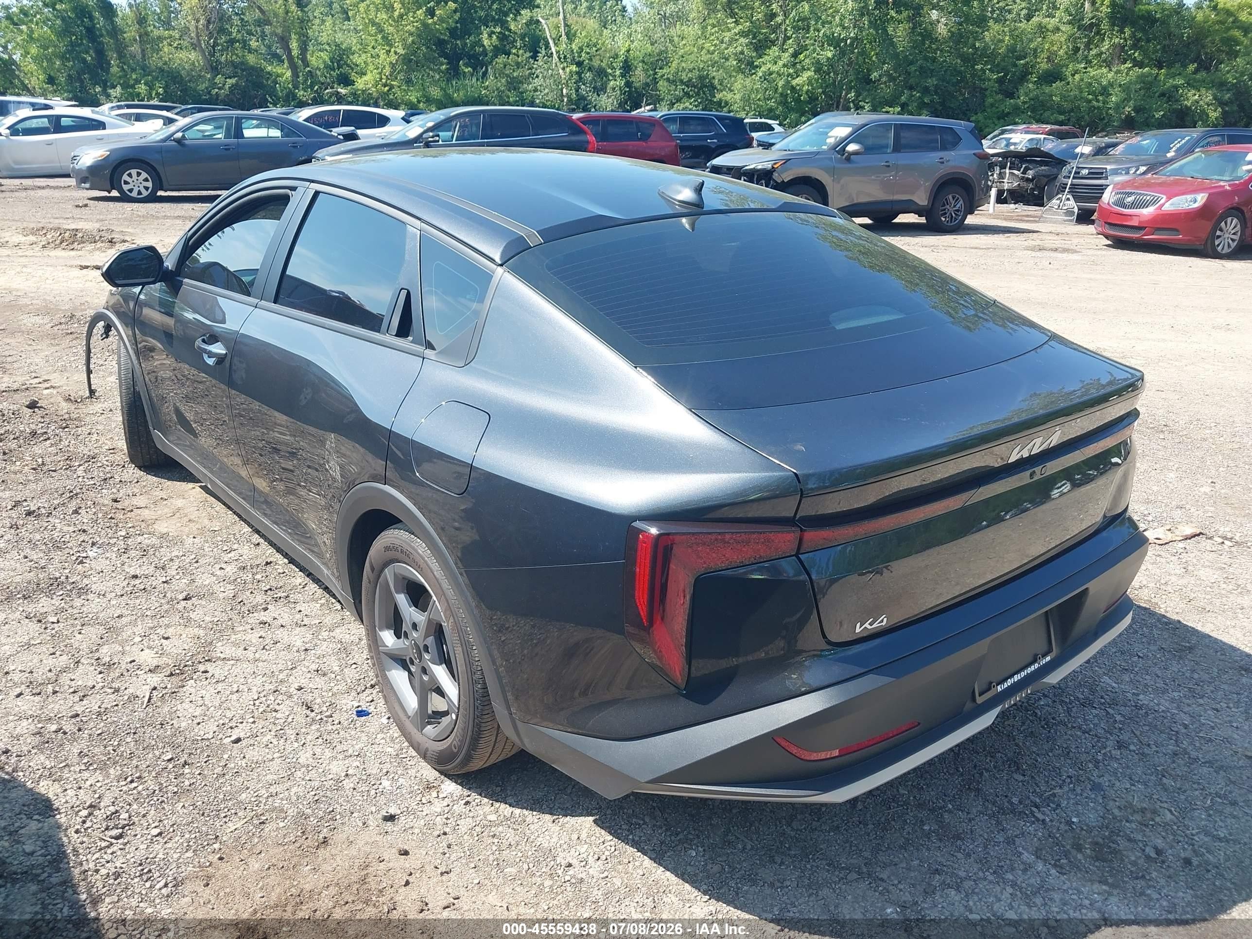 2025 Kia K4 Lxs Серый vin: 3KPFT4DE7SE164595