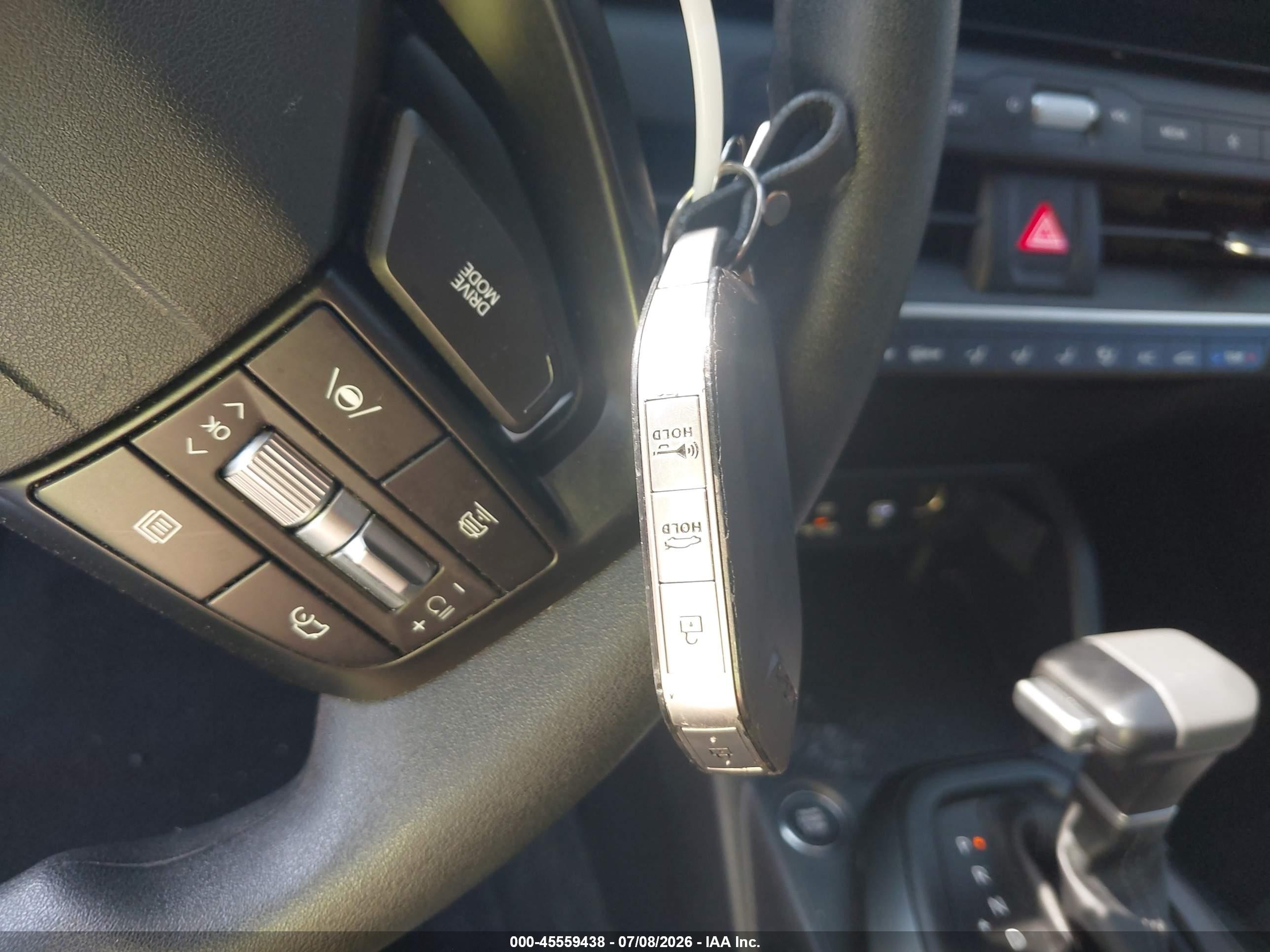 2025 Kia K4 Lxs Серый vin: 3KPFT4DE7SE164595