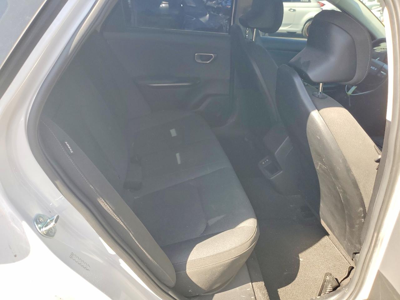 2025 Kia K4 Lx Белый vin: 3KPFT4DE8SE145585