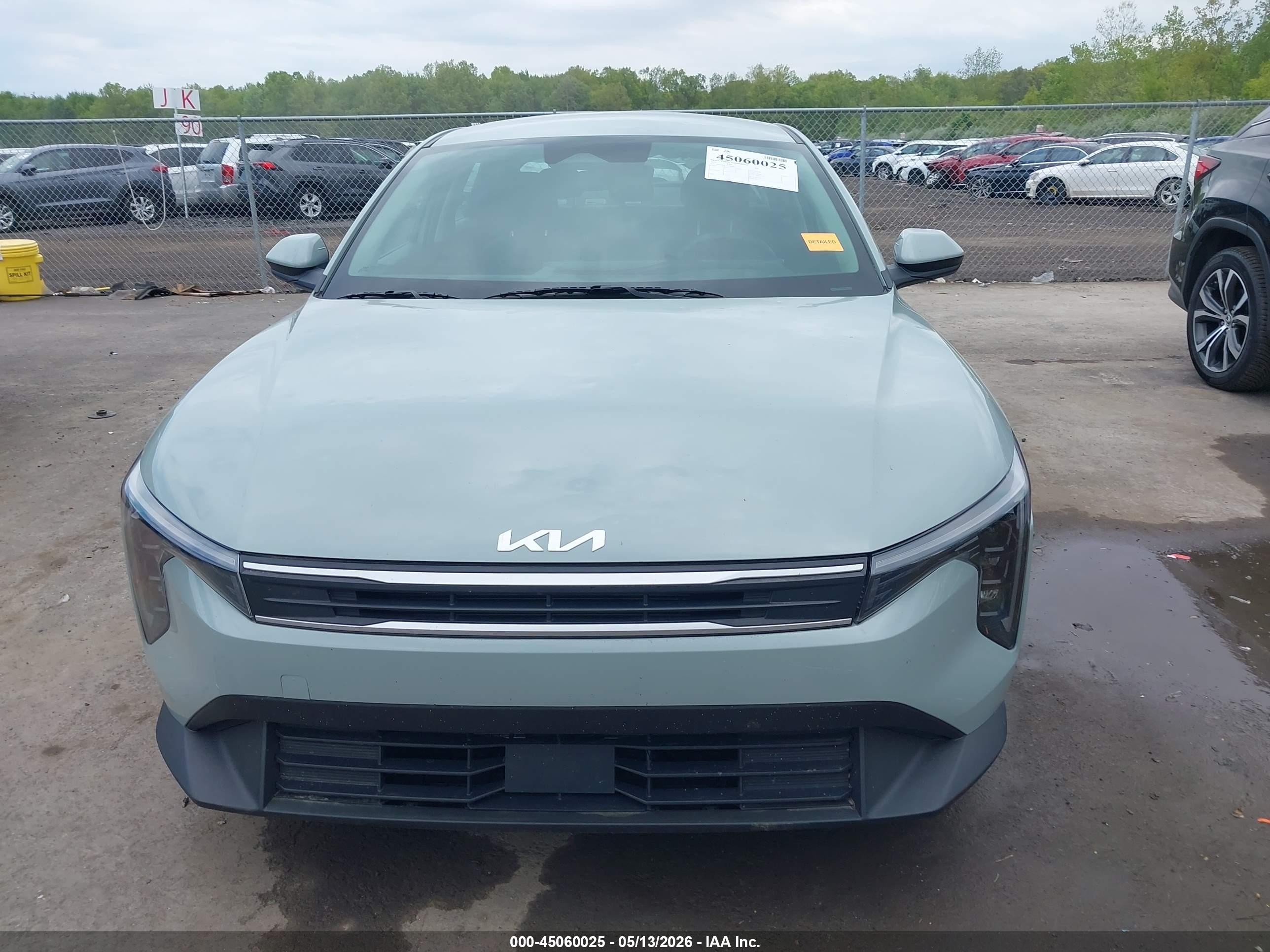2025 Kia K4 Lxs Gray vin: 3KPFT4DE9SE008283