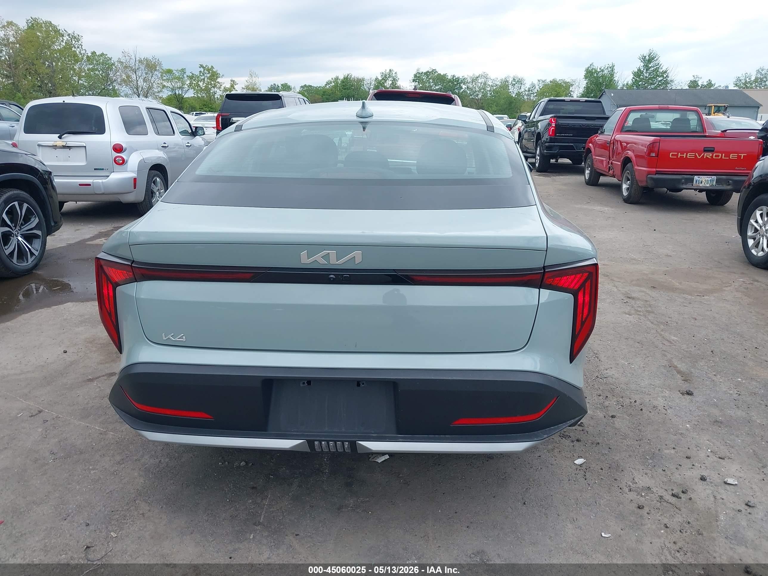 2025 Kia K4 Lxs Gray vin: 3KPFT4DE9SE008283