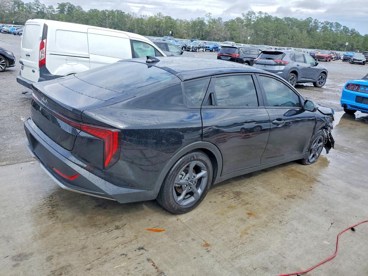 2025 Kia K4 Lxs Black vin: 3KPFT4DE9SE225302