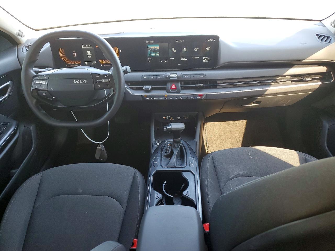 2025 Kia K4 Lxs Gray vin: 3KPFT4DEXSE010432