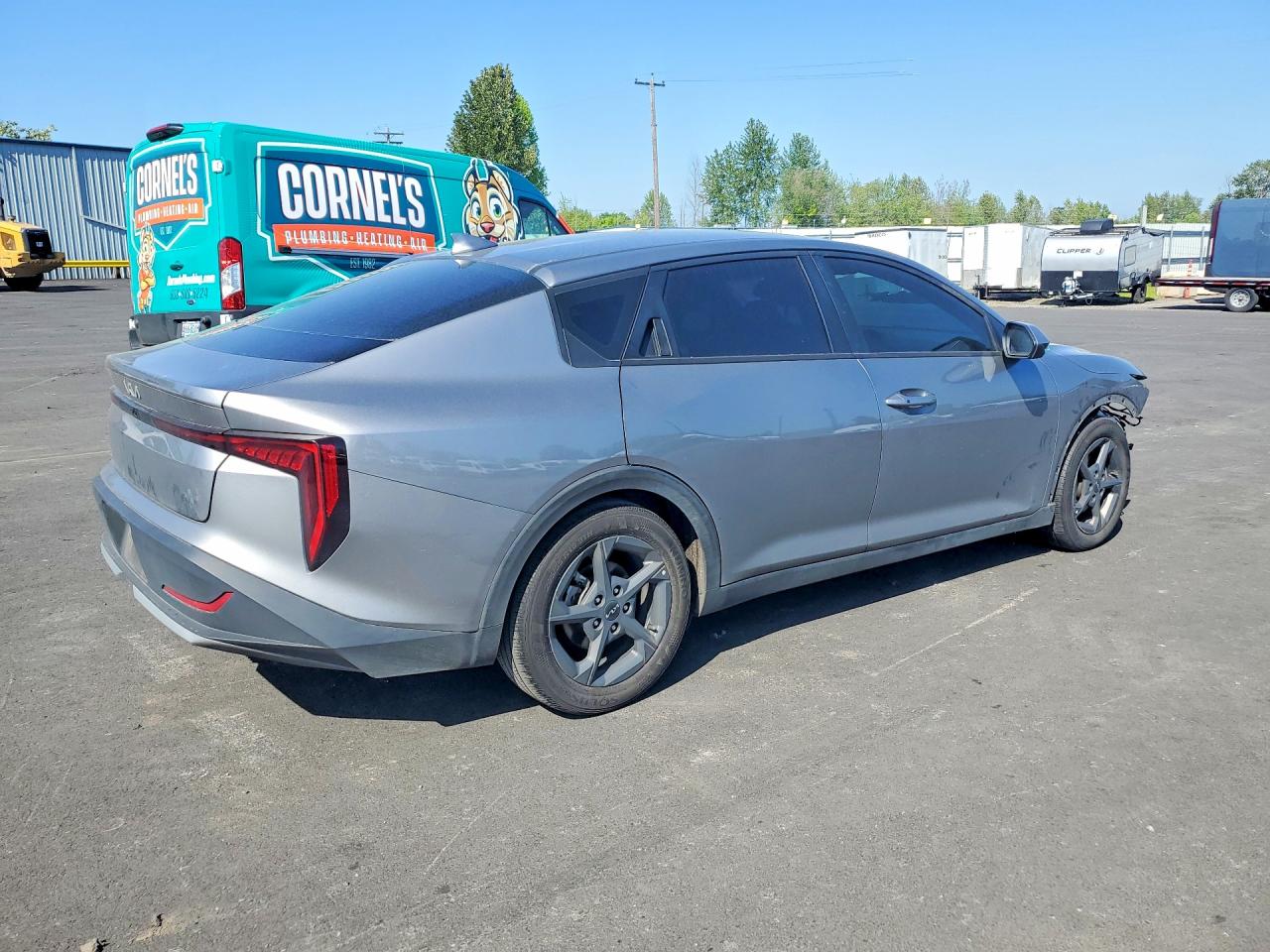 2025 Kia K4 Lxs Gray vin: 3KPFT4DEXSE010432
