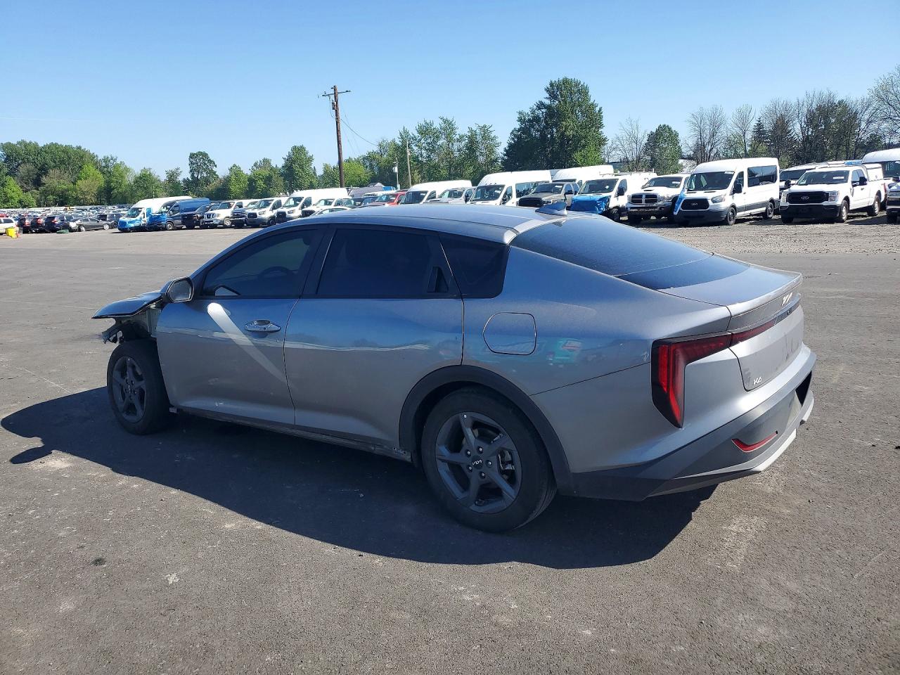 2025 Kia K4 Lxs Gray vin: 3KPFT4DEXSE010432