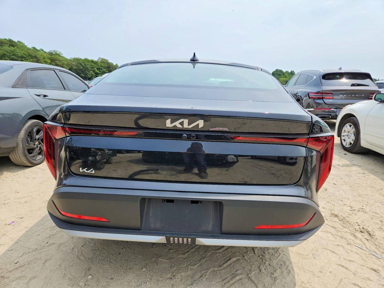 2025 Kia K4 Lxs Black vin: 3KPFT4DEXSE222425
