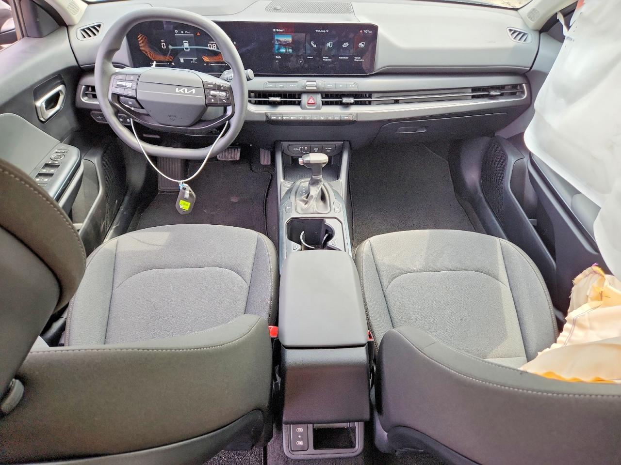 2025 Kia K4 Lxs Black vin: 3KPFT4DEXSE222425