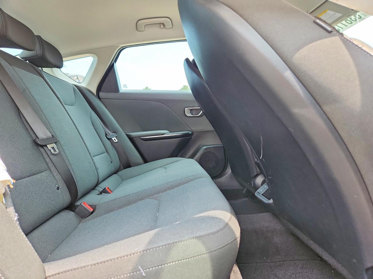 2025 Kia K4 Lxs Black vin: 3KPFT4DEXSE222425