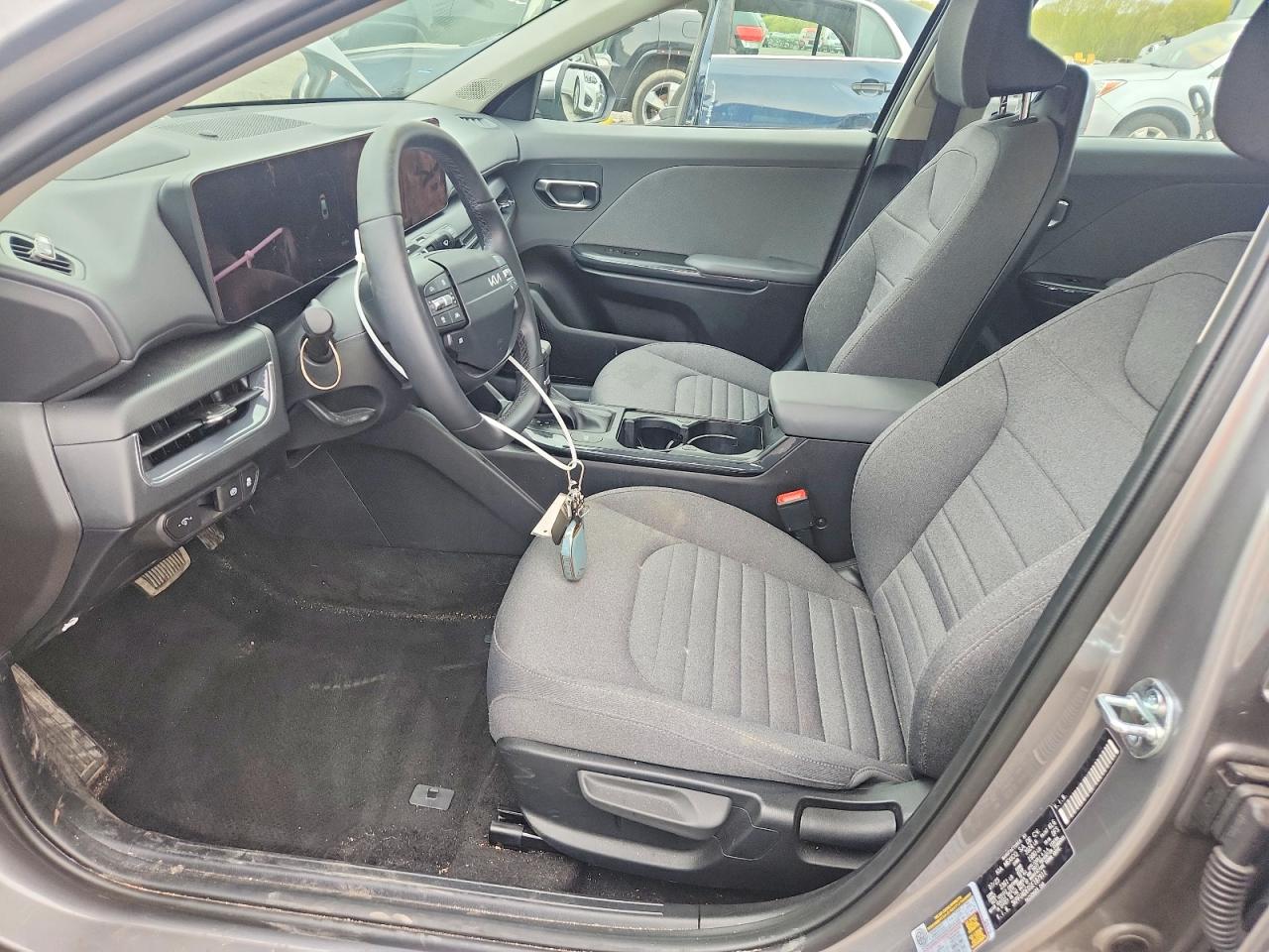 2025 Kia K4 Ex Gray vin: 3KPFU4DE0SE187911