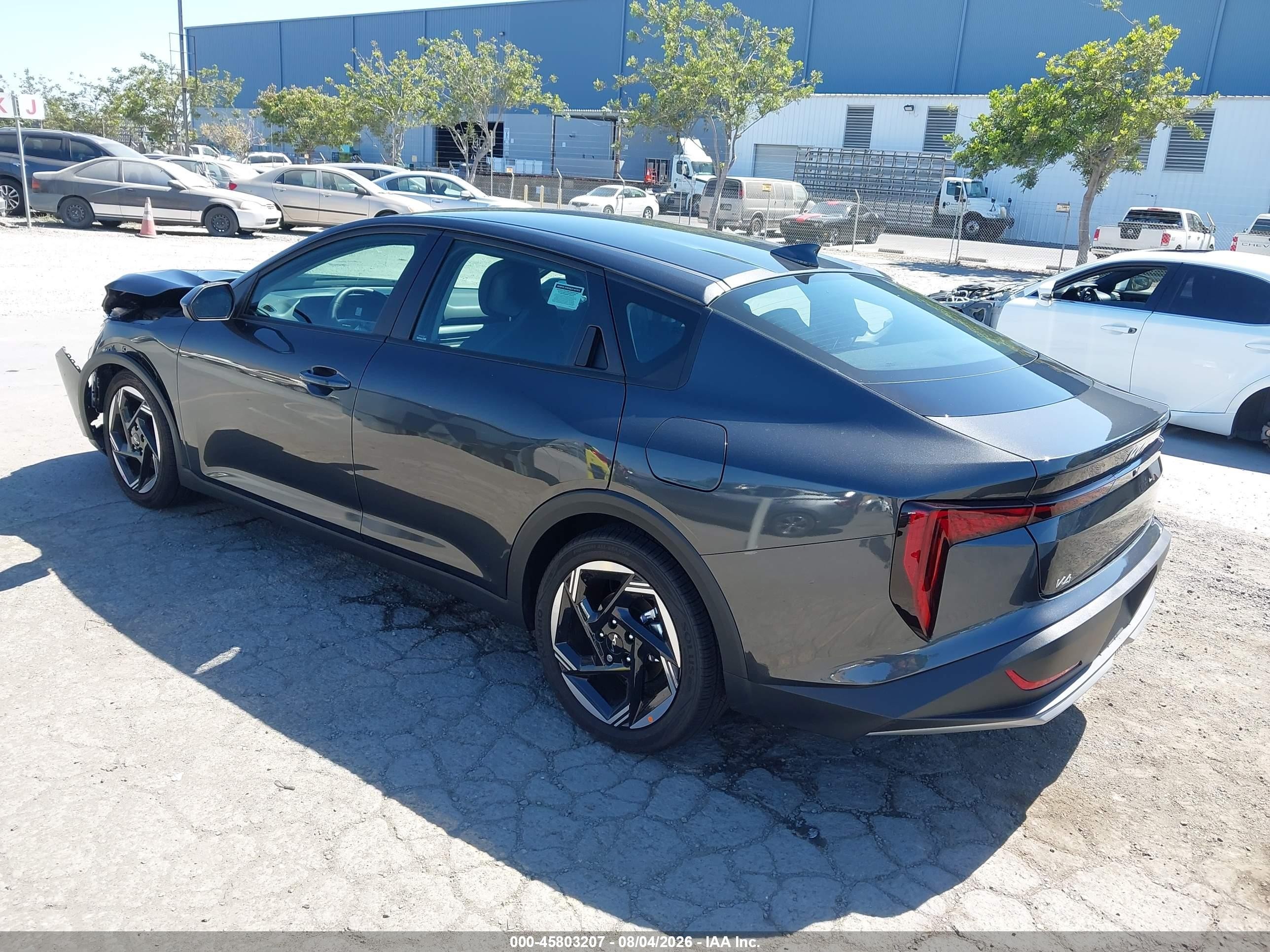2026 Kia K4 Ex Gray vin: 3KPFU4DE4TE304780