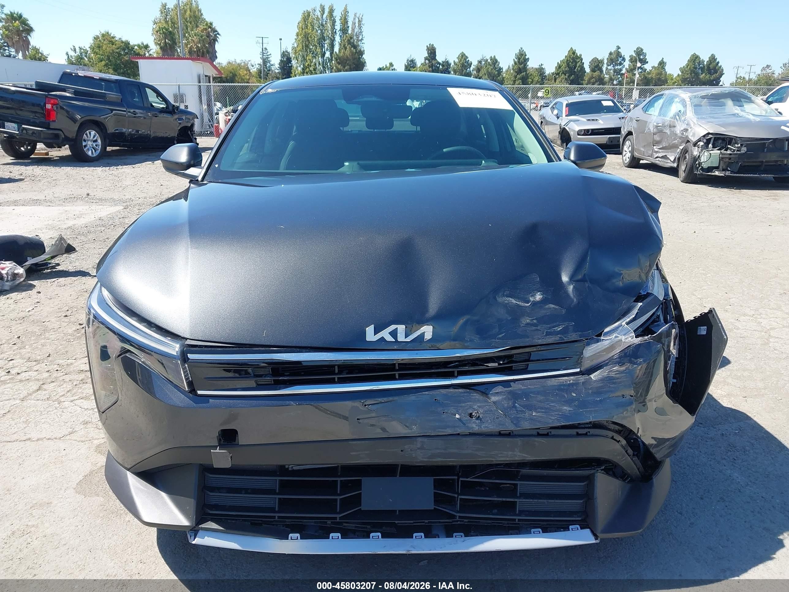 2026 Kia K4 Ex Gray vin: 3KPFU4DE4TE304780