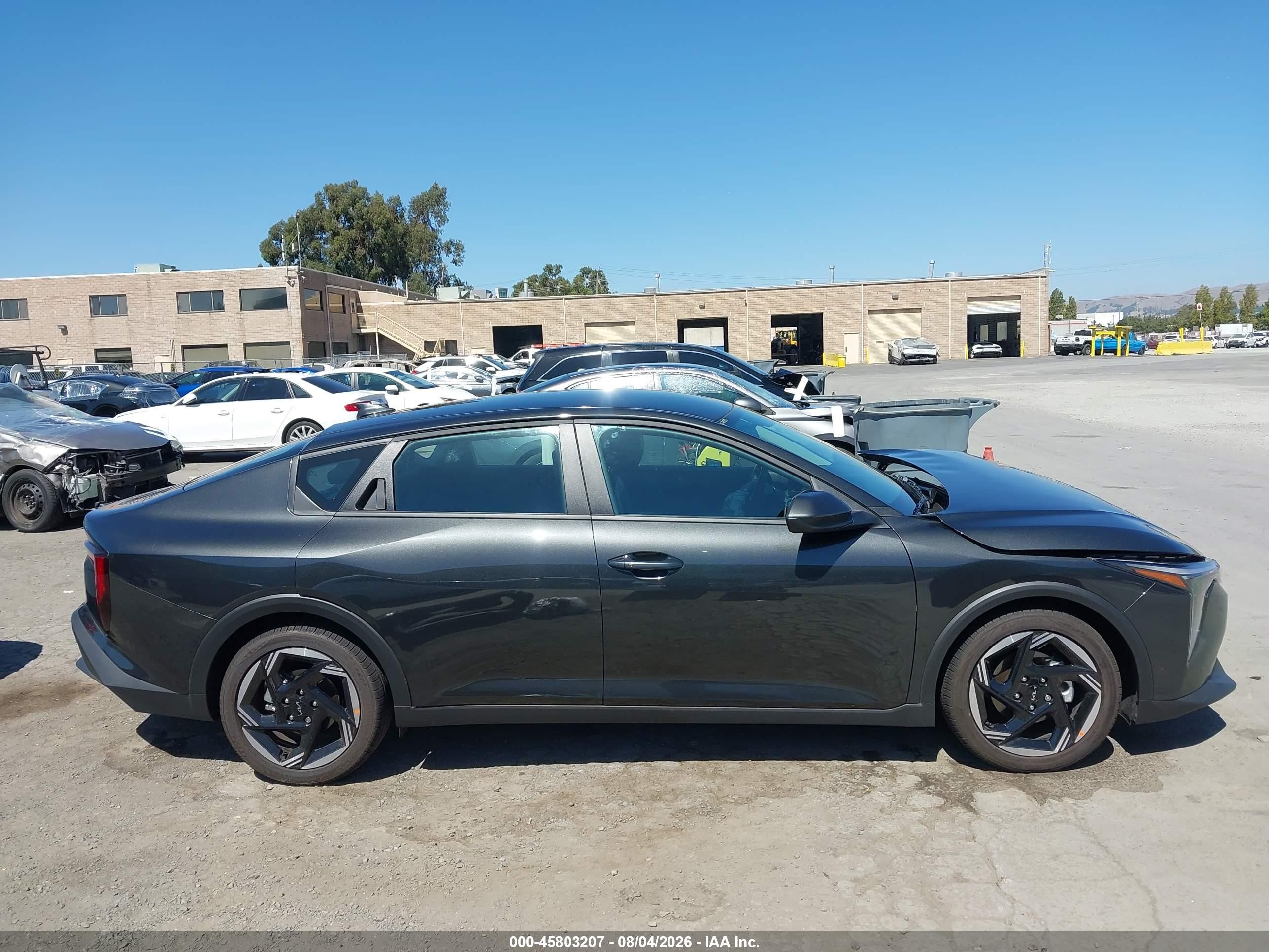 2026 Kia K4 Ex Gray vin: 3KPFU4DE4TE304780