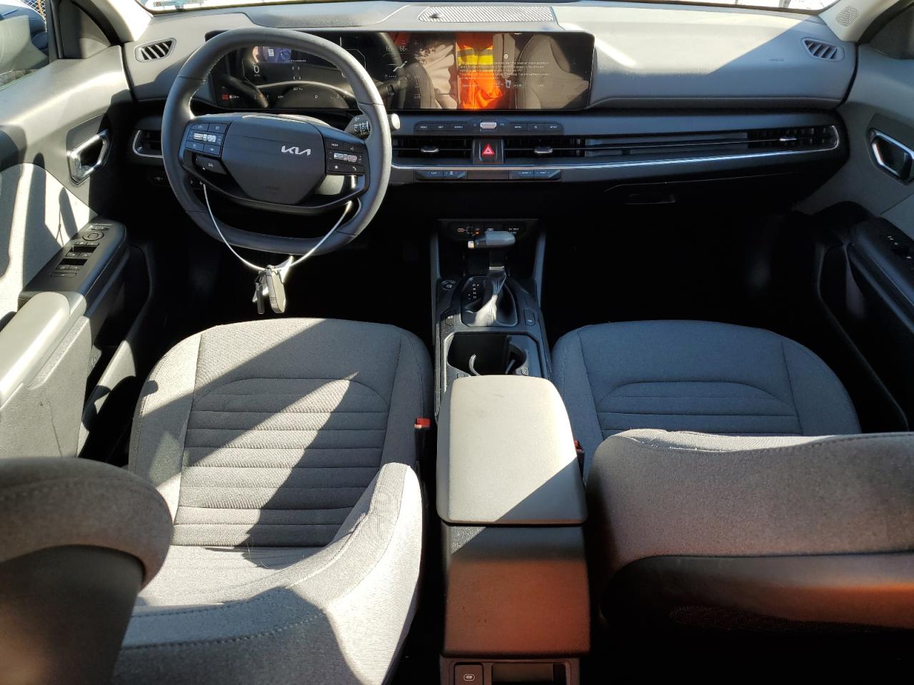 2025 Kia K4 Ex Gray vin: 3KPFU4DE6SE018525
